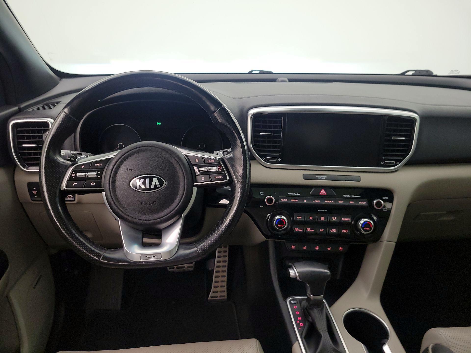 Thumbnail: 2020 Kia Sportage - 10