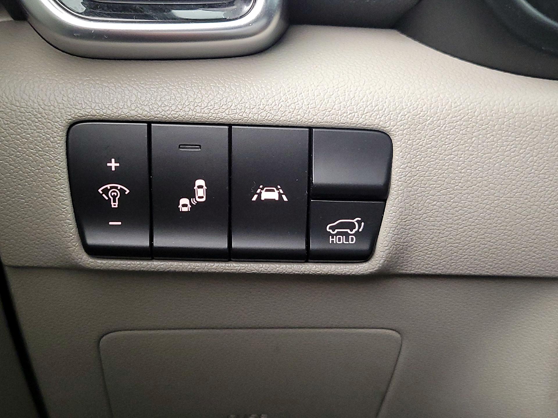 Thumbnail: 2020 Kia Sportage - 13