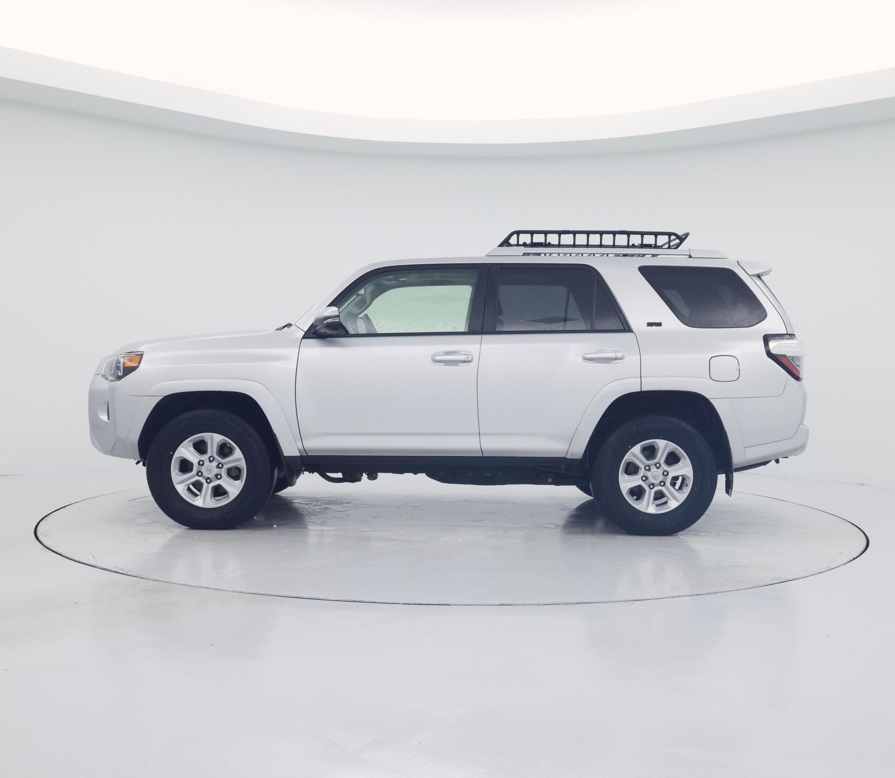 Thumbnail: 2018 Toyota 4Runner - 3