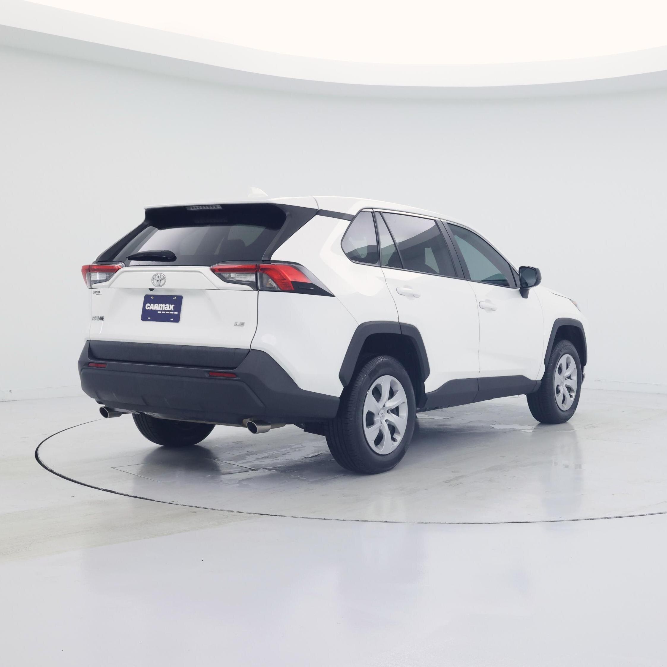 Thumbnail: 2022 Toyota RAV4 - 8