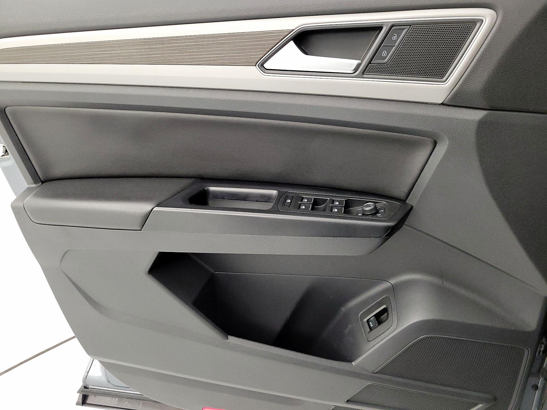 Thumbnail: 2019 Volkswagen Atlas - 12