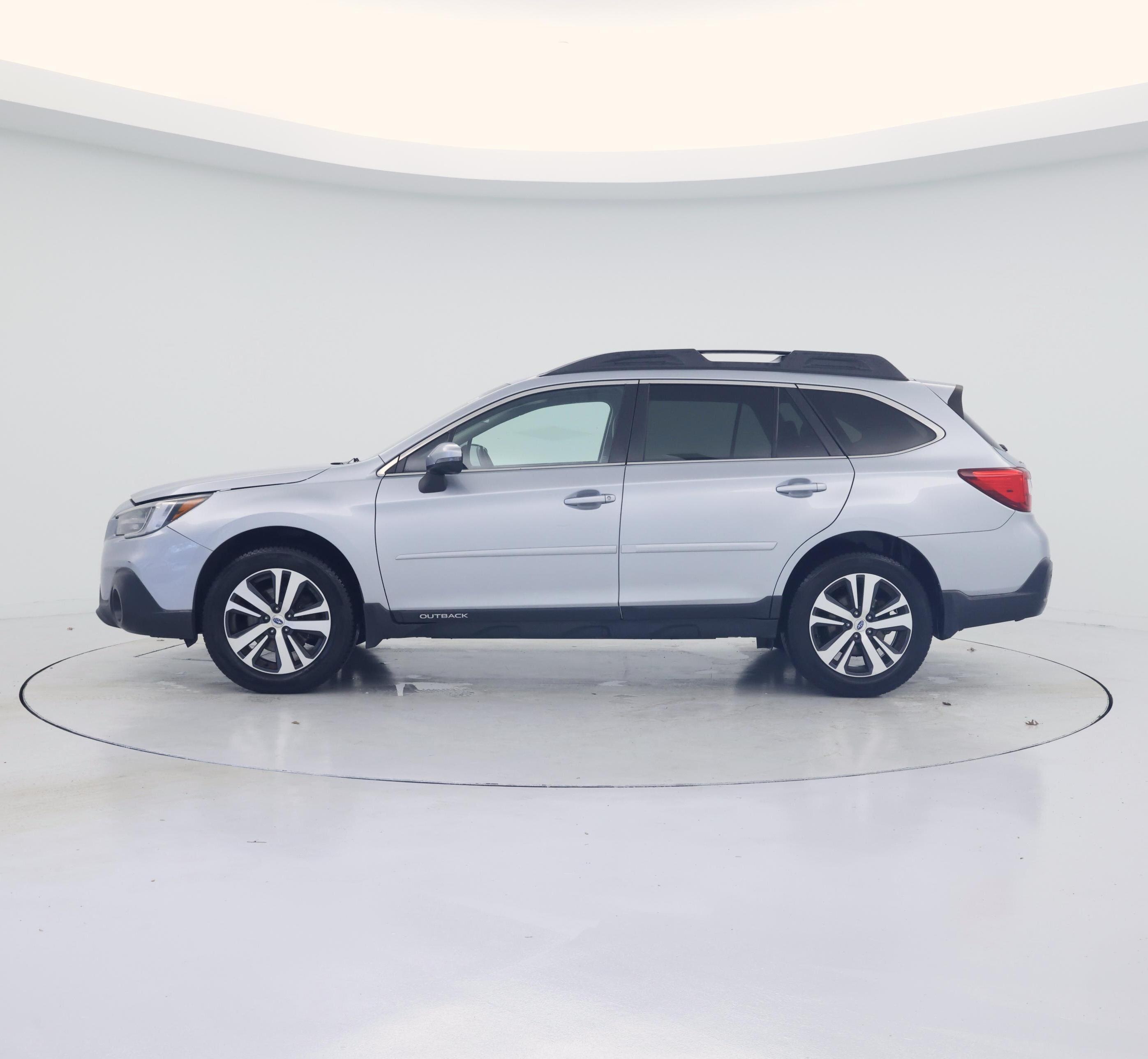 Thumbnail: 2019 Subaru Outback - 3