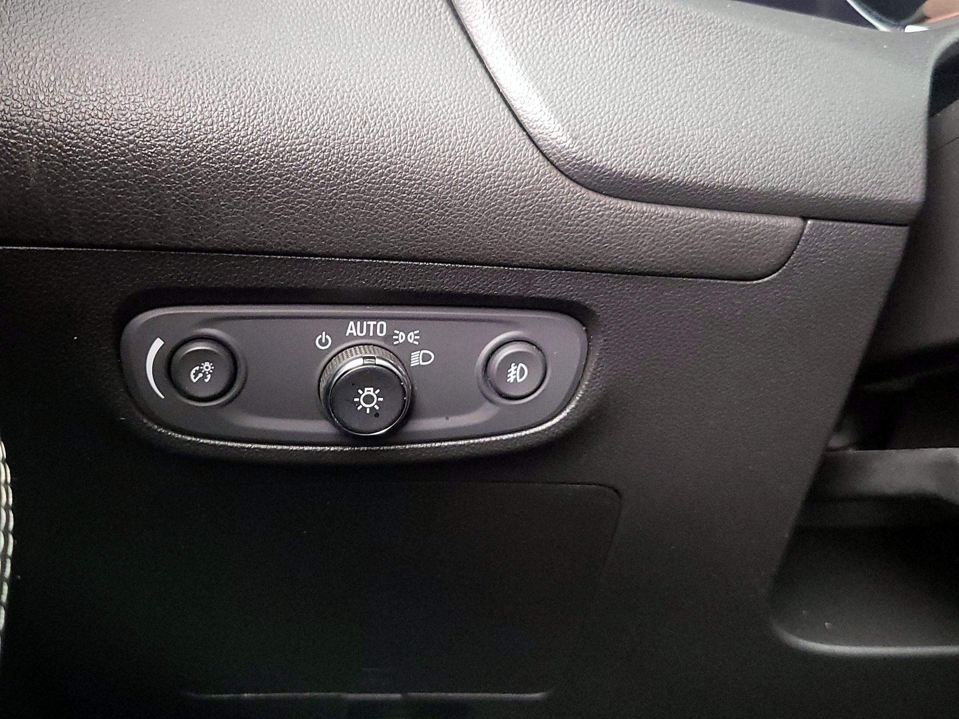 Thumbnail: 2021 Buick Encore GX - 13