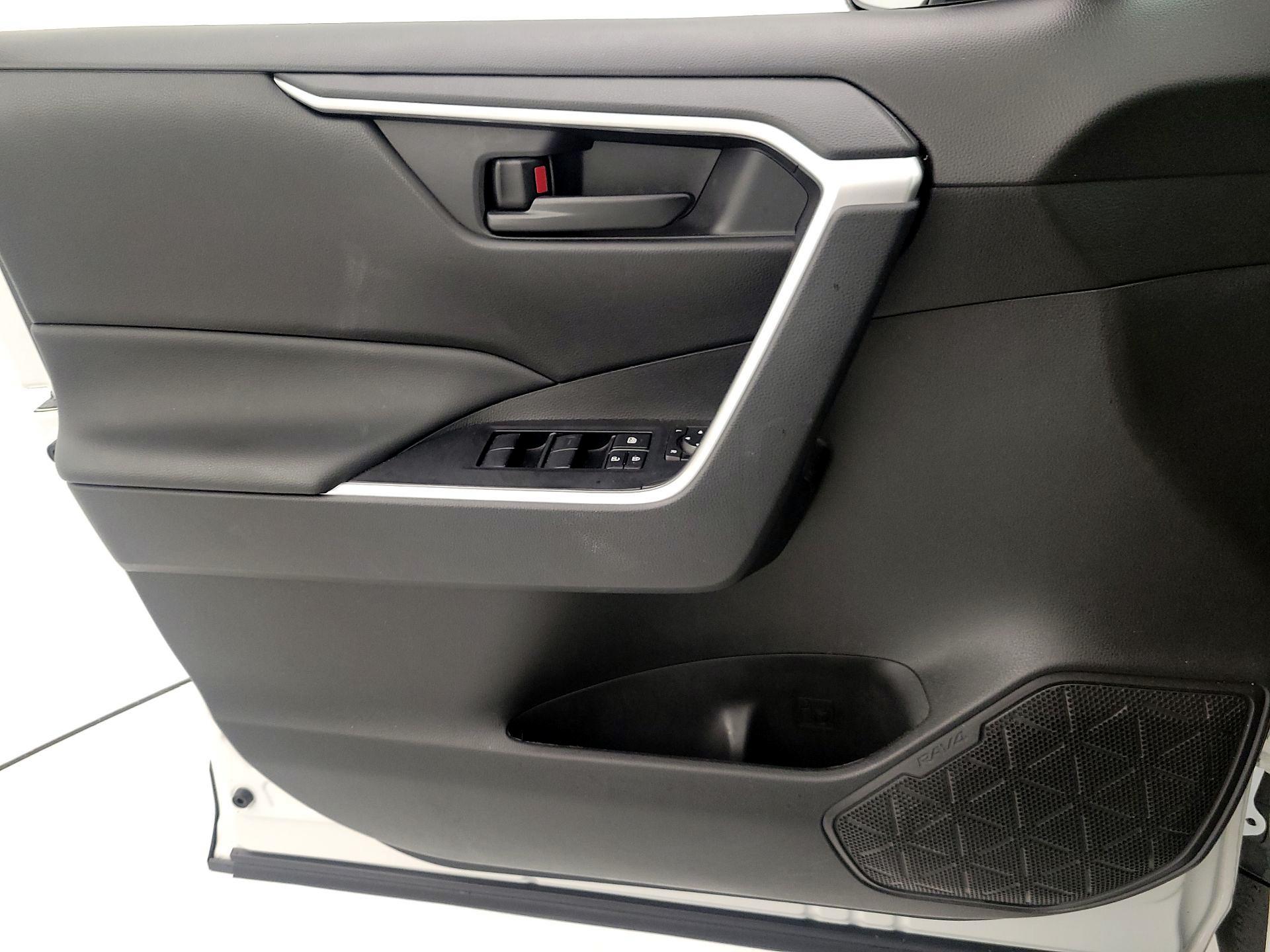 Thumbnail: 2024 Toyota RAV4 - 12