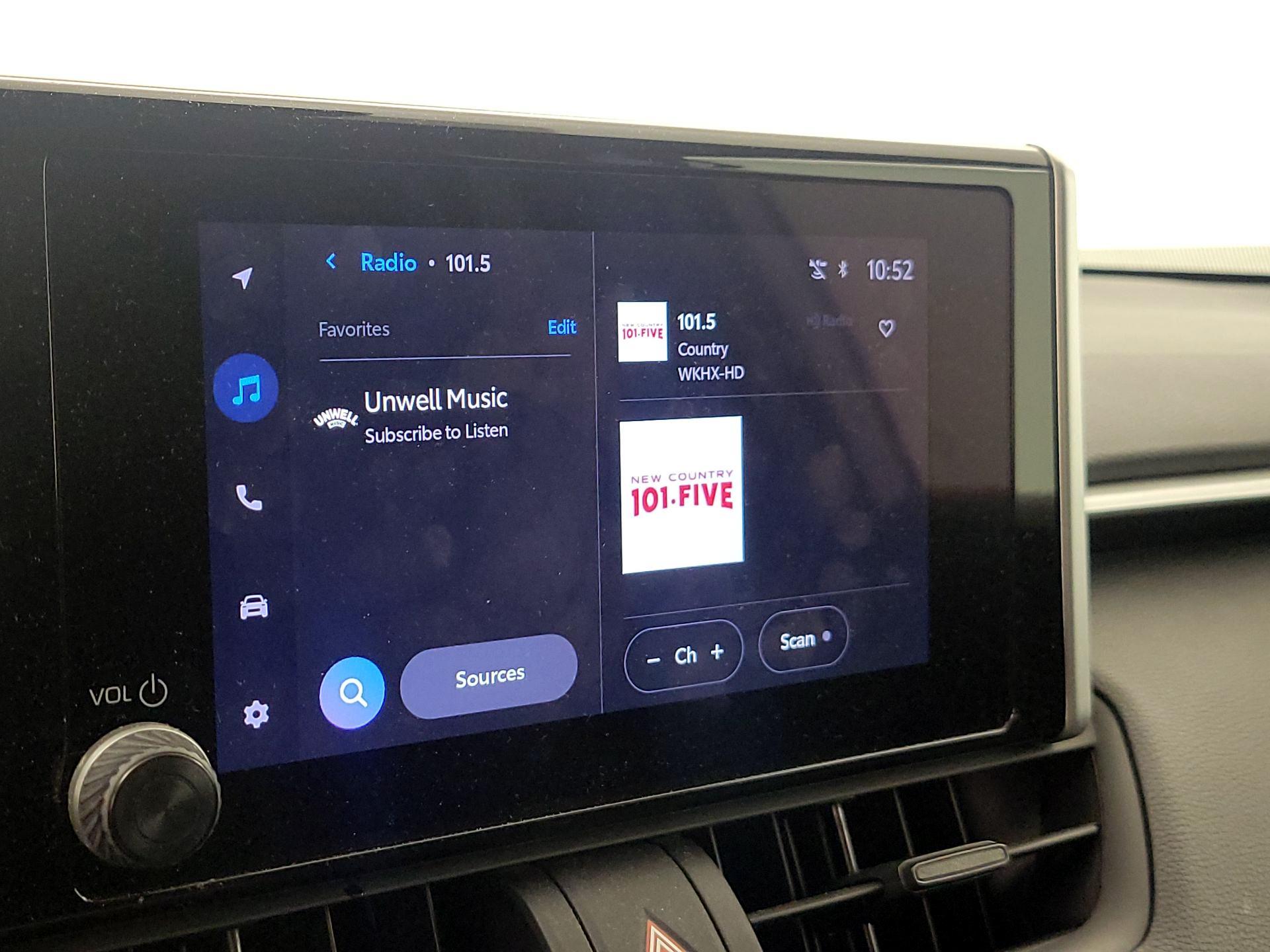 Thumbnail: 2024 Toyota RAV4 - 15