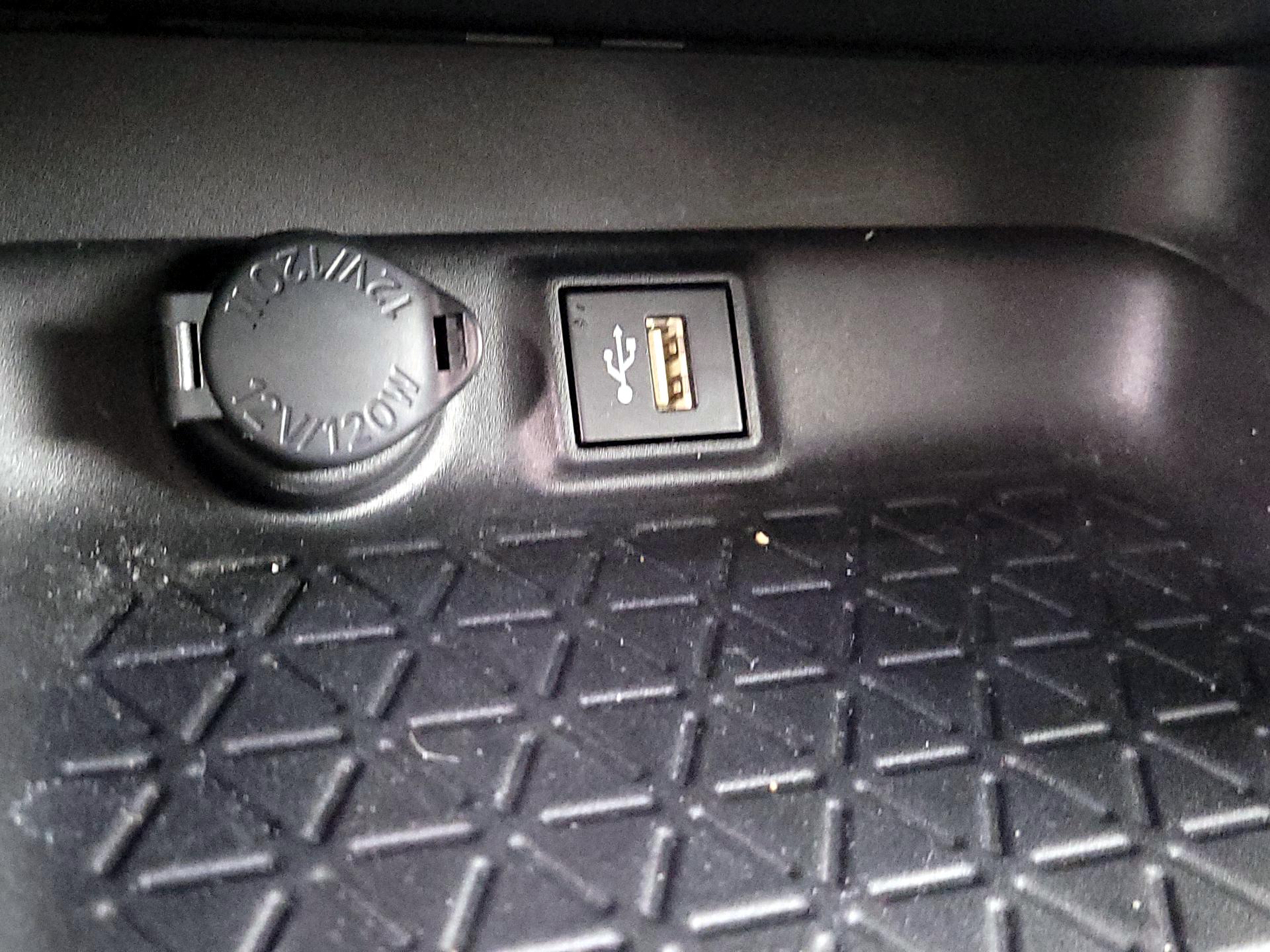 Thumbnail: 2024 Toyota RAV4 - 18