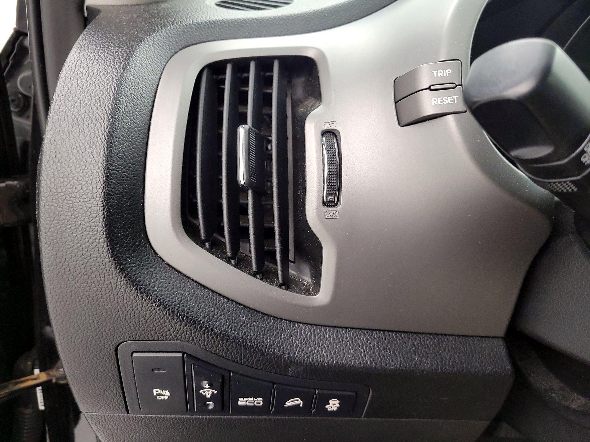 Thumbnail: 2014 Kia Sportage - 13