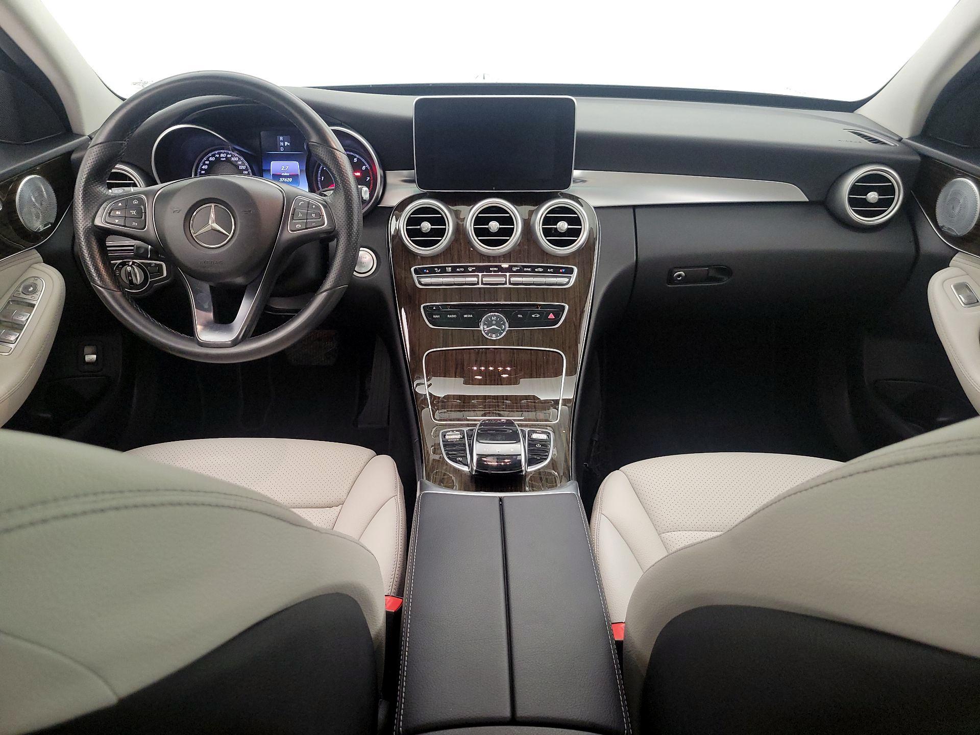 Thumbnail: 2016 Mercedes-Benz C-Class - 9