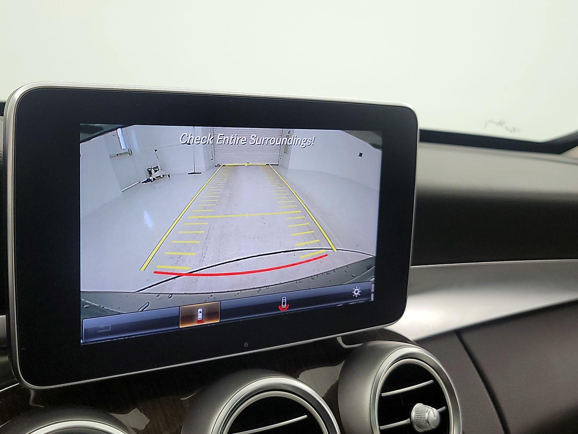 Thumbnail: 2016 Mercedes-Benz C-Class - 15