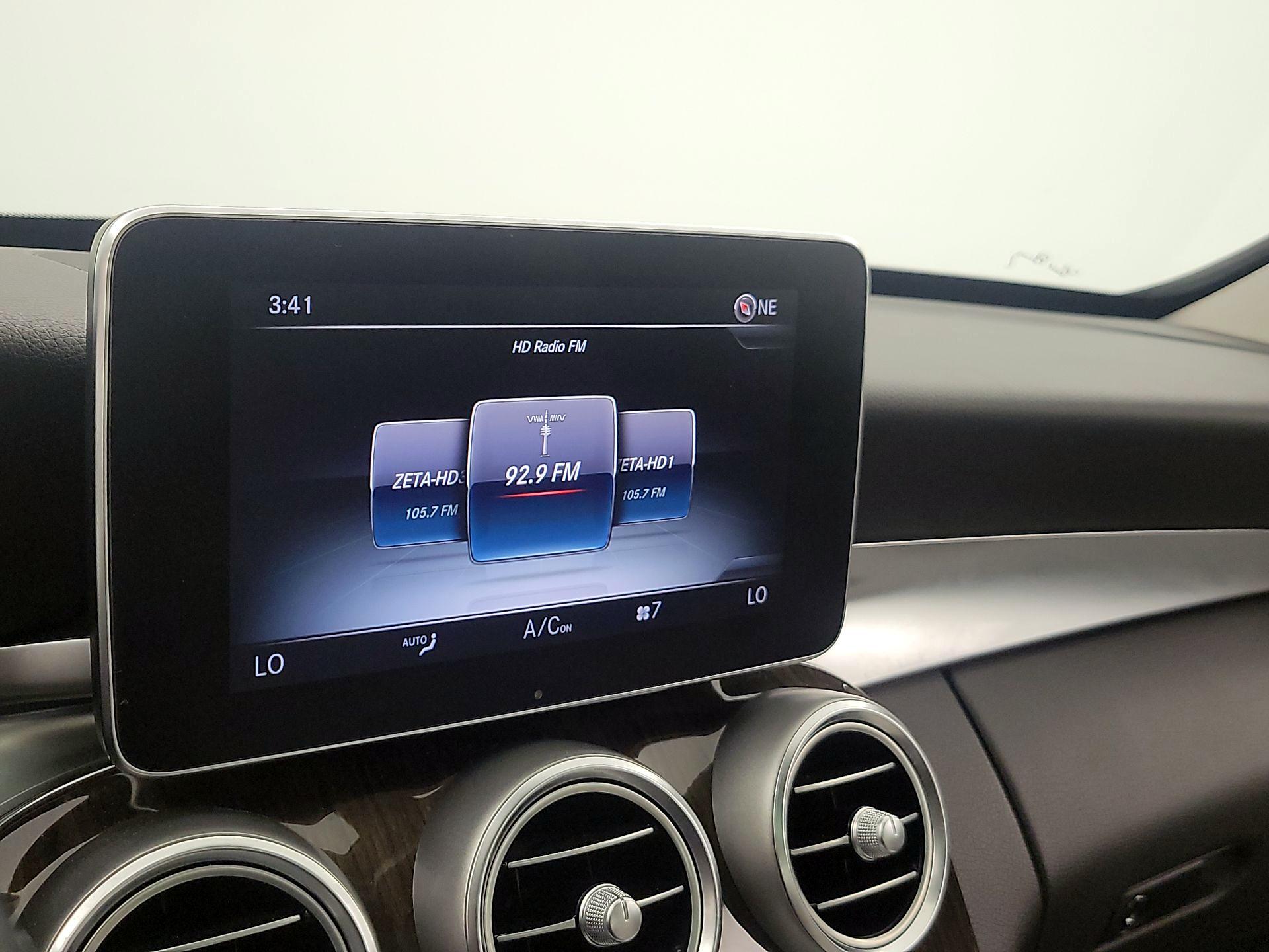 Thumbnail: 2016 Mercedes-Benz C-Class - 16