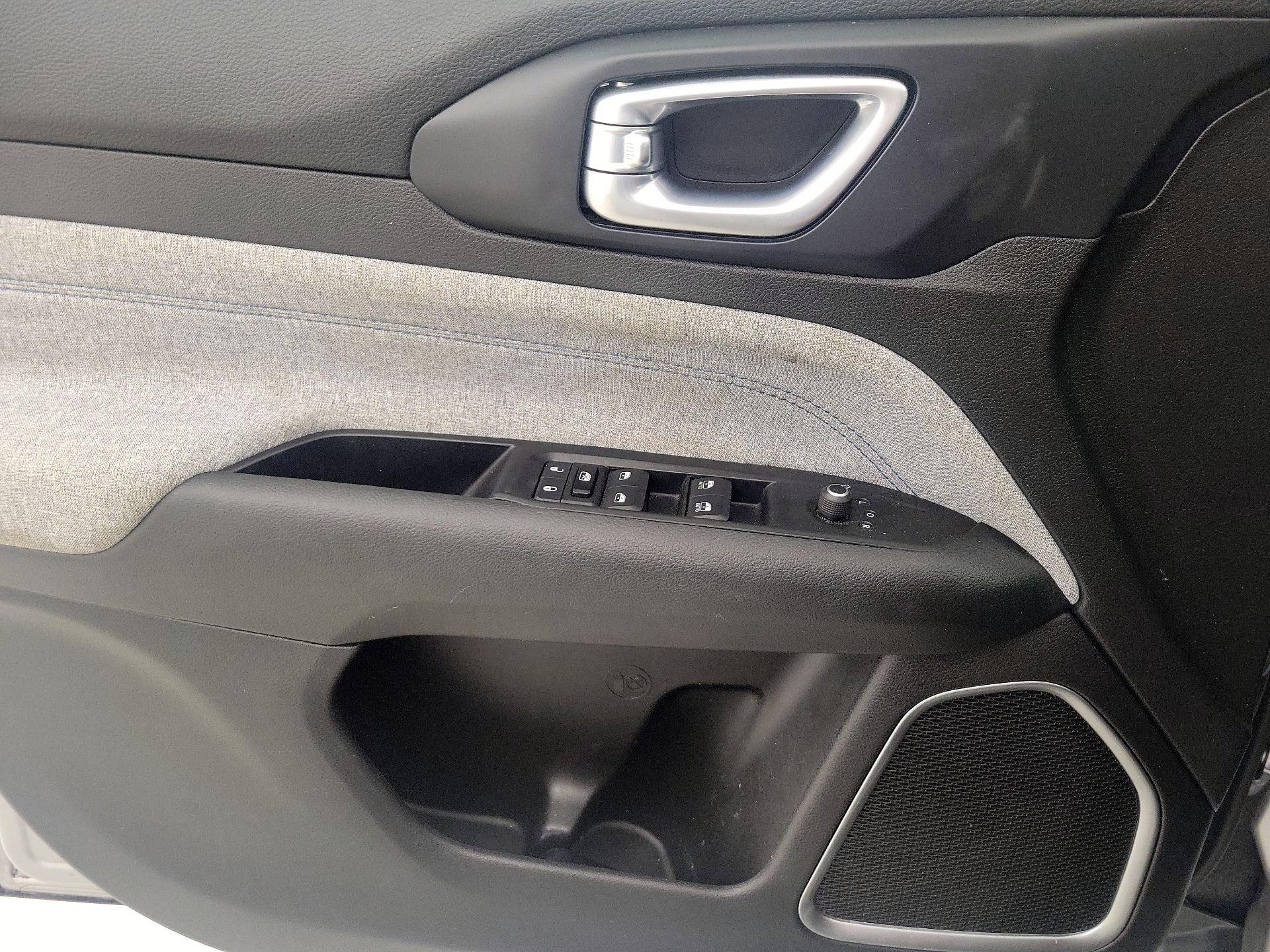 Thumbnail: 2022 Jeep Compass - 12