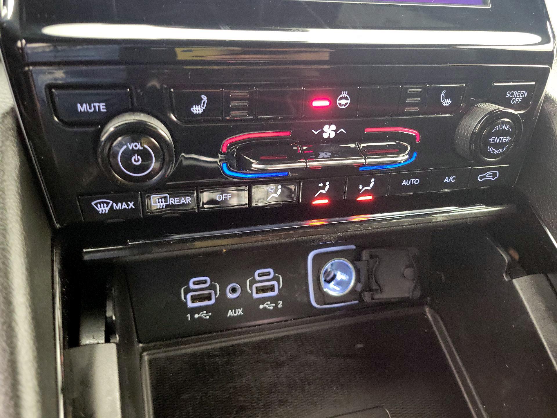 Thumbnail: 2023 Jeep Grand Cherokee - 16