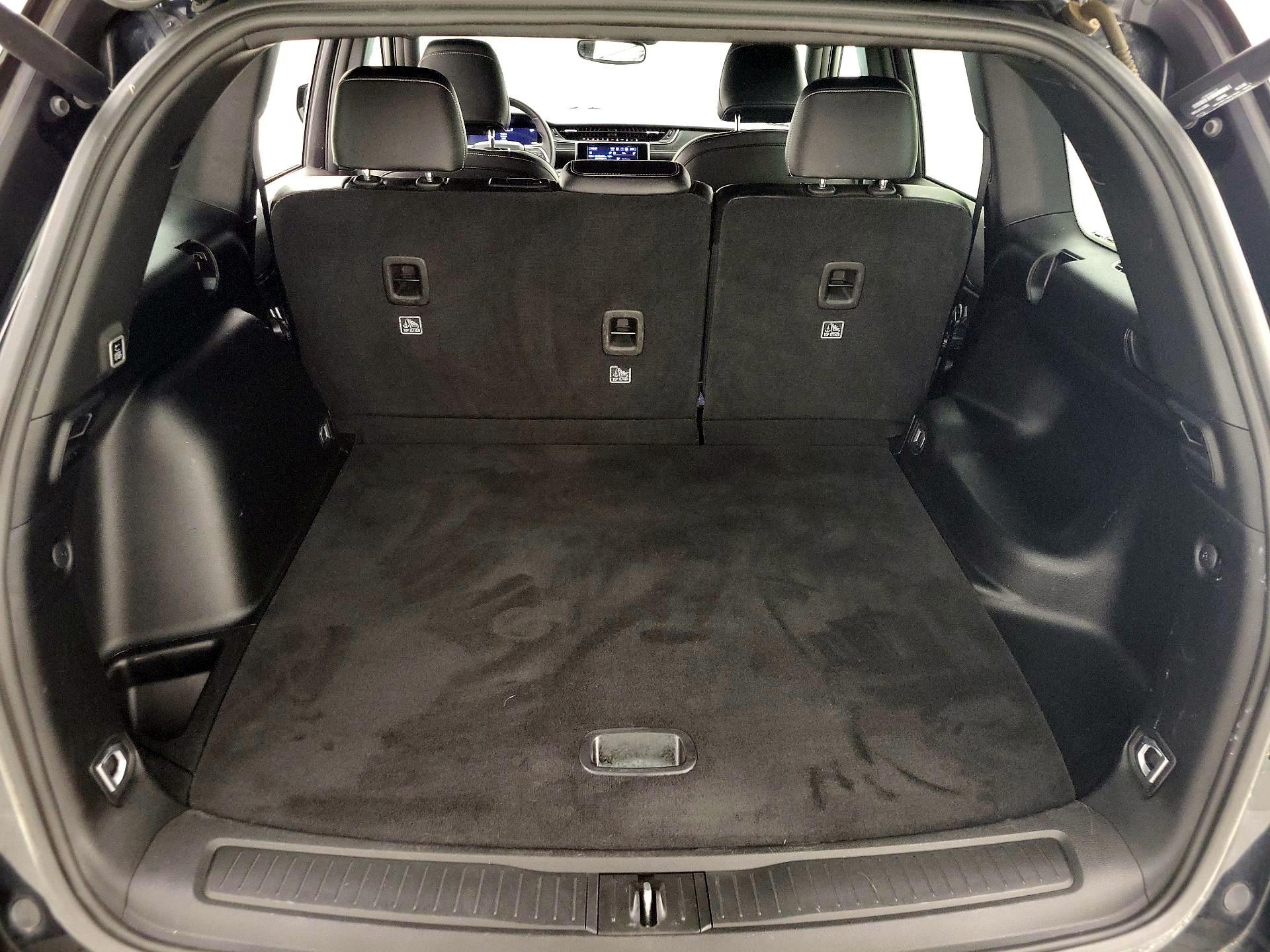 Thumbnail: 2023 Jeep Grand Cherokee - 20