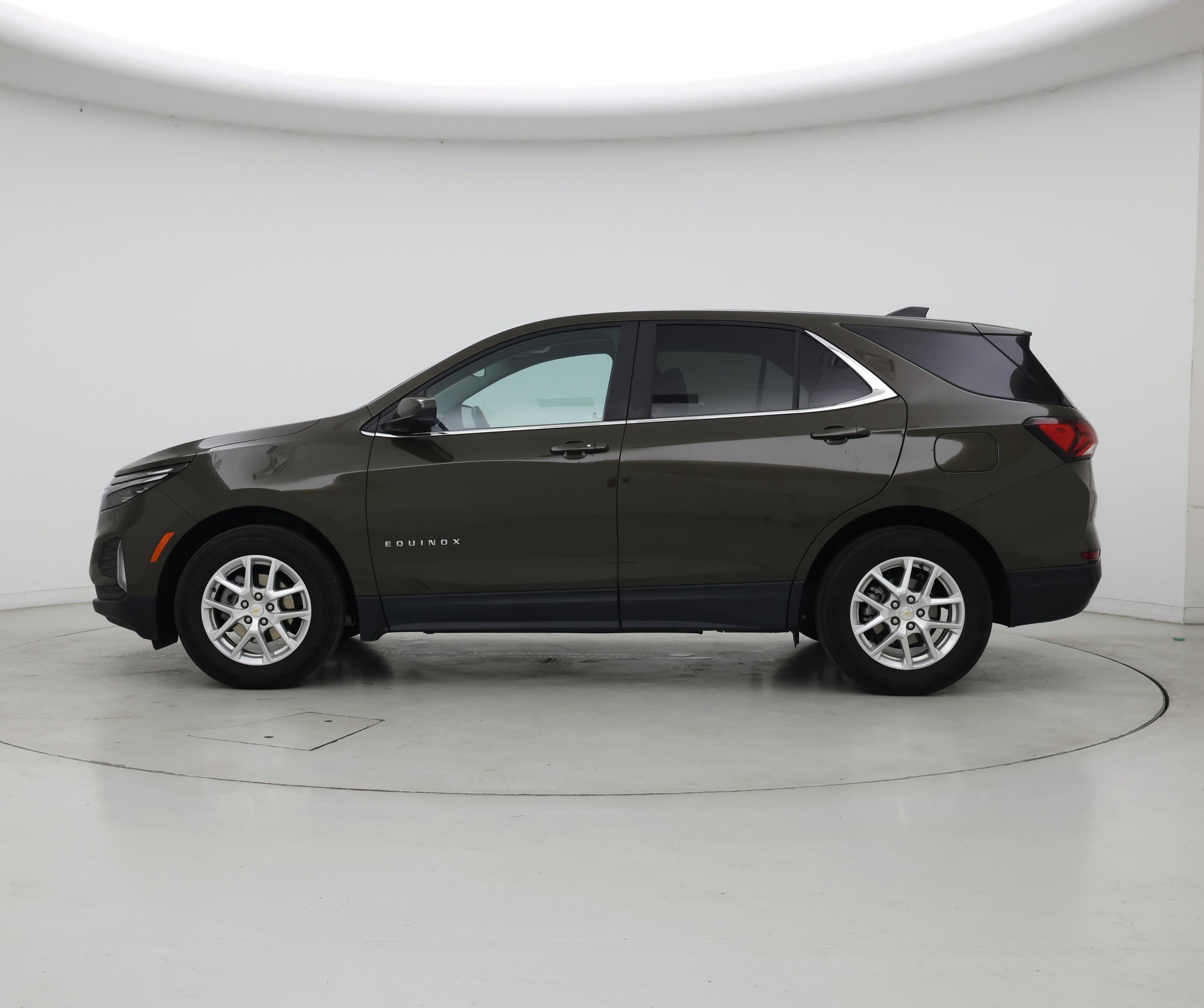 Thumbnail: 2023 Chevrolet Equinox - 3