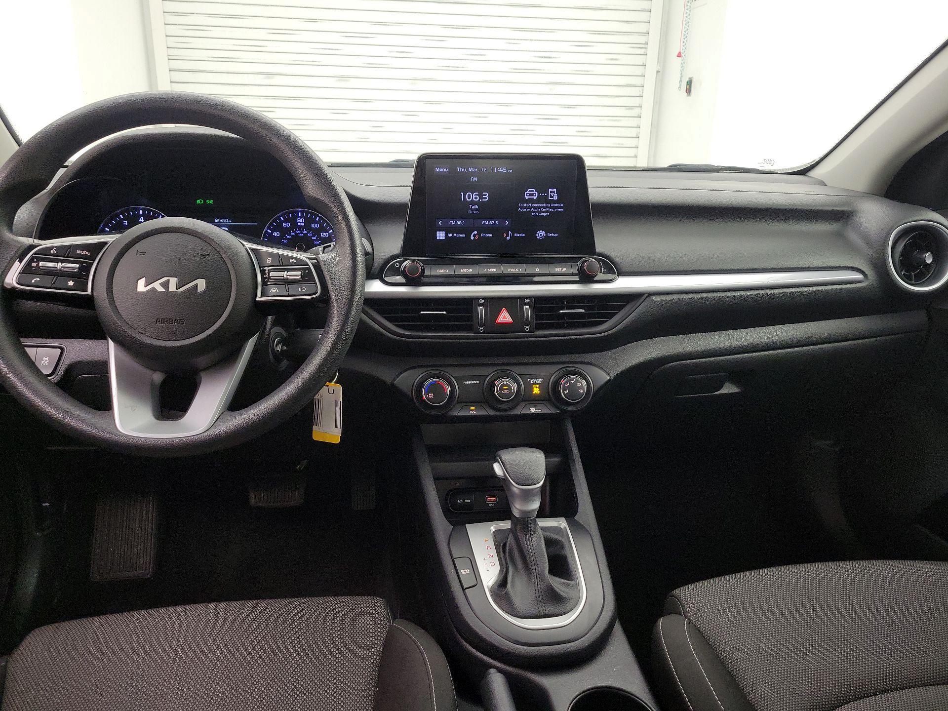 Thumbnail: 2024 Kia Forte - 9