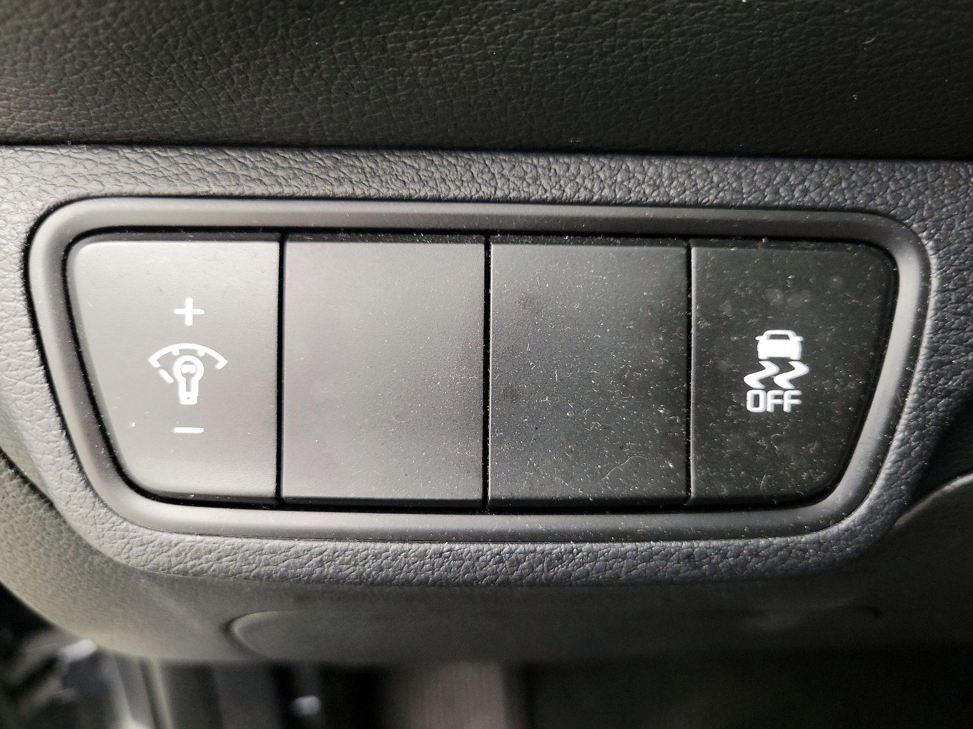 Thumbnail: 2024 Kia Forte - 13