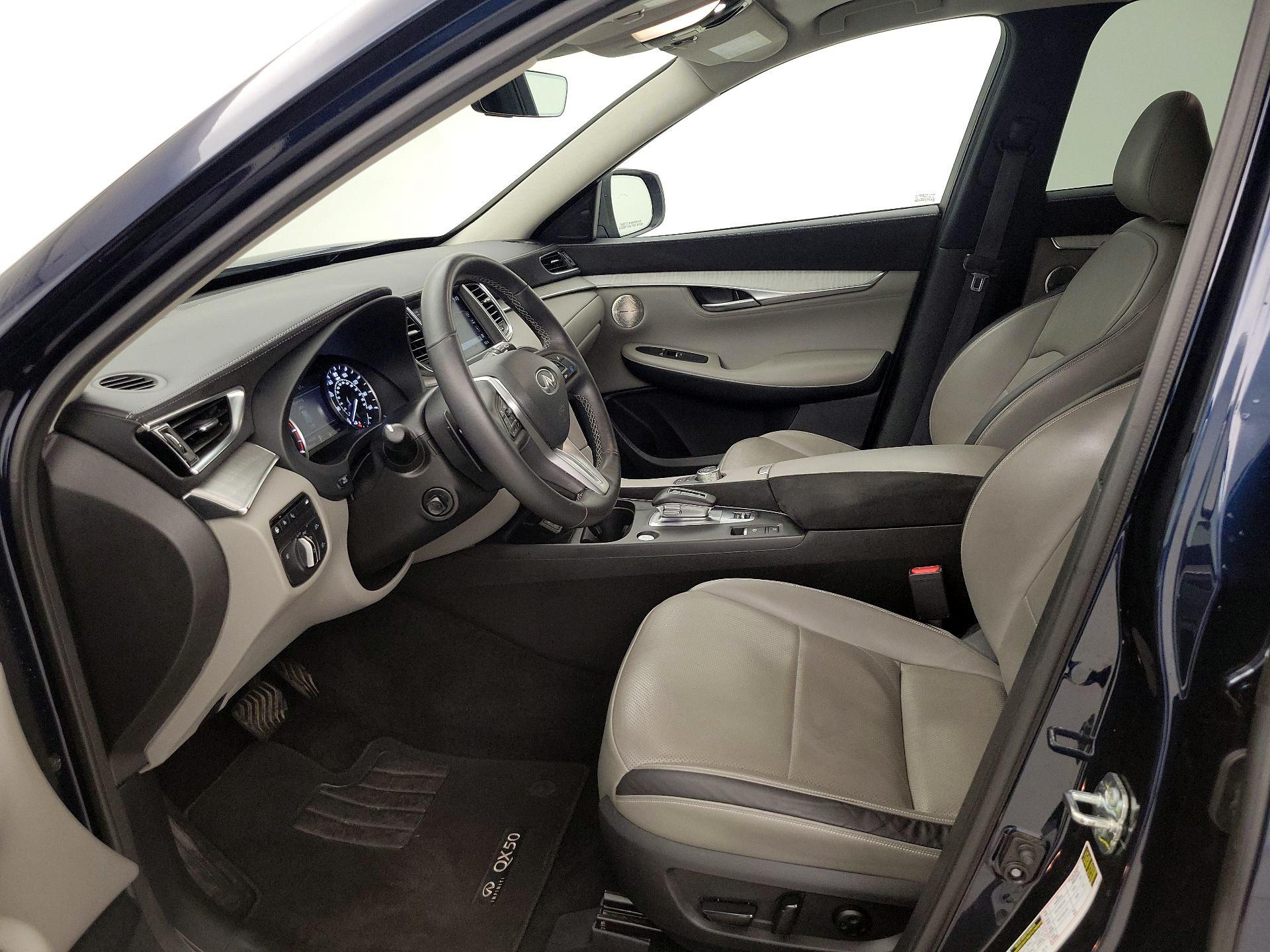 Thumbnail: 2023 INFINITI QX50 - 11