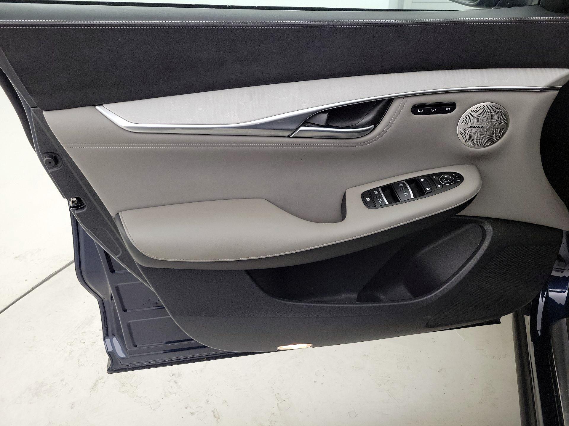 Thumbnail: 2023 INFINITI QX50 - 12