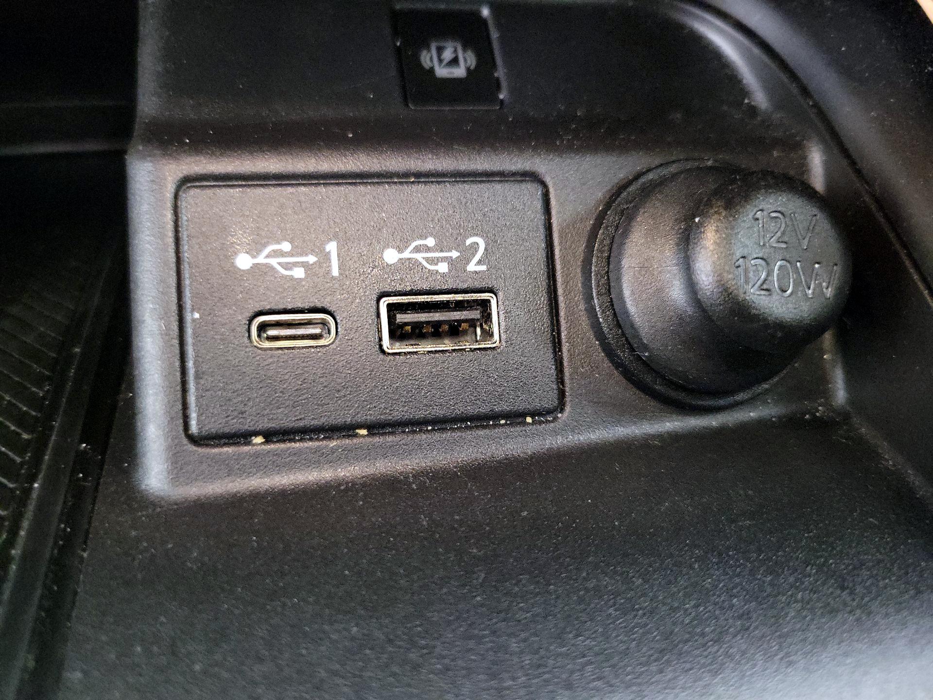 Thumbnail: 2023 INFINITI QX50 - 19