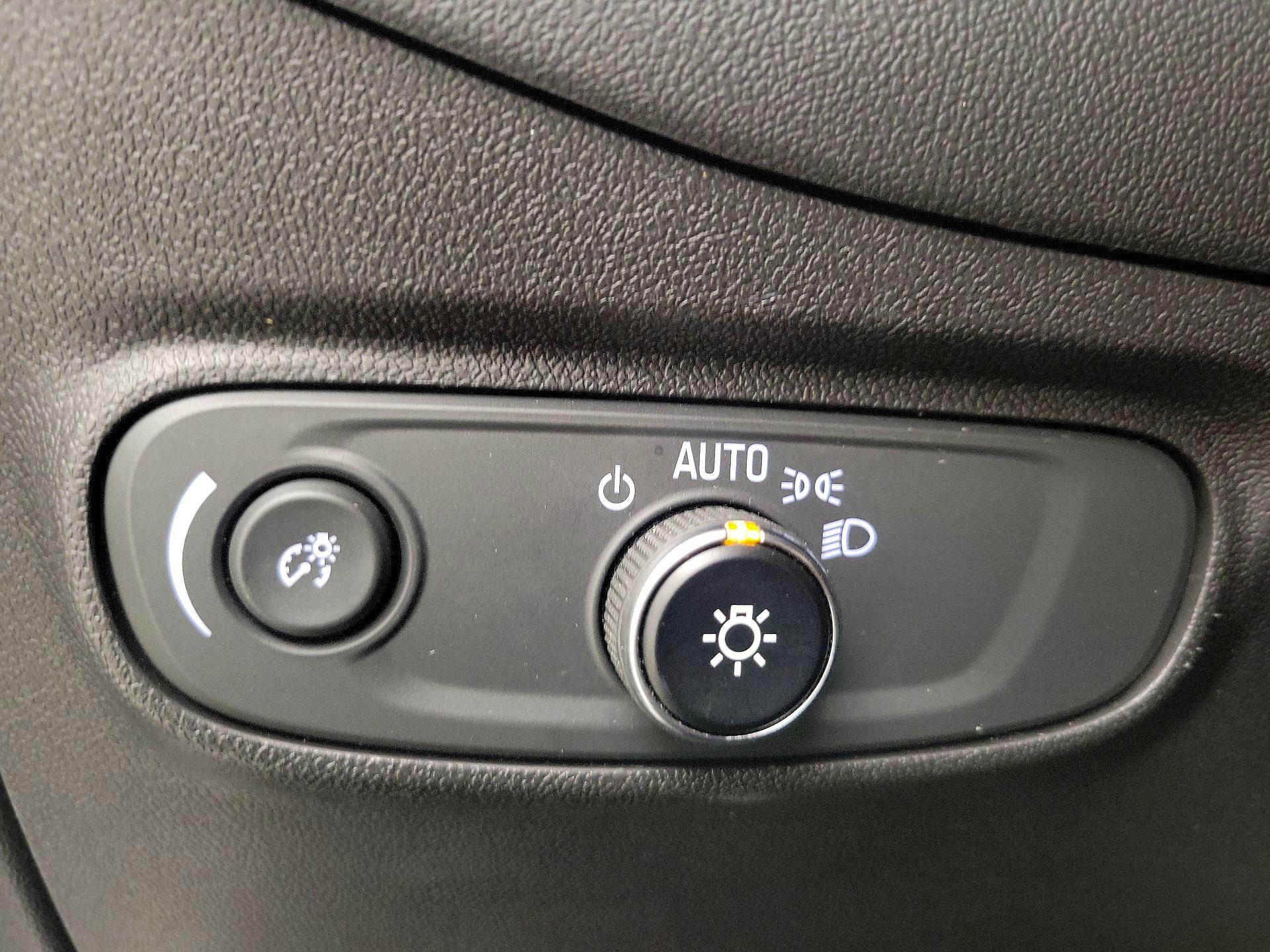 Thumbnail: 2022 Chevrolet Equinox - 13