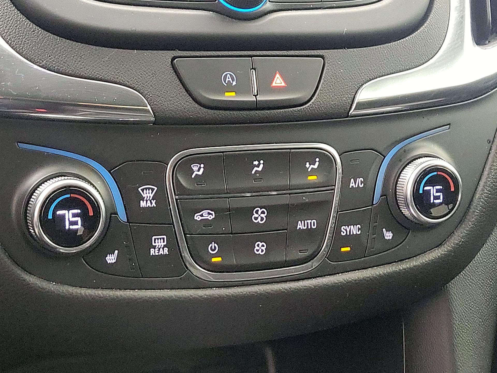 Thumbnail: 2022 Chevrolet Equinox - 16