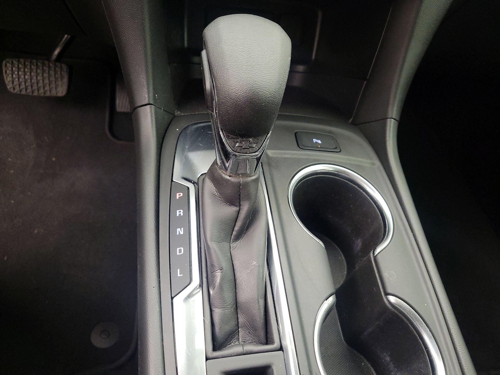 Thumbnail: 2022 Chevrolet Equinox - 17