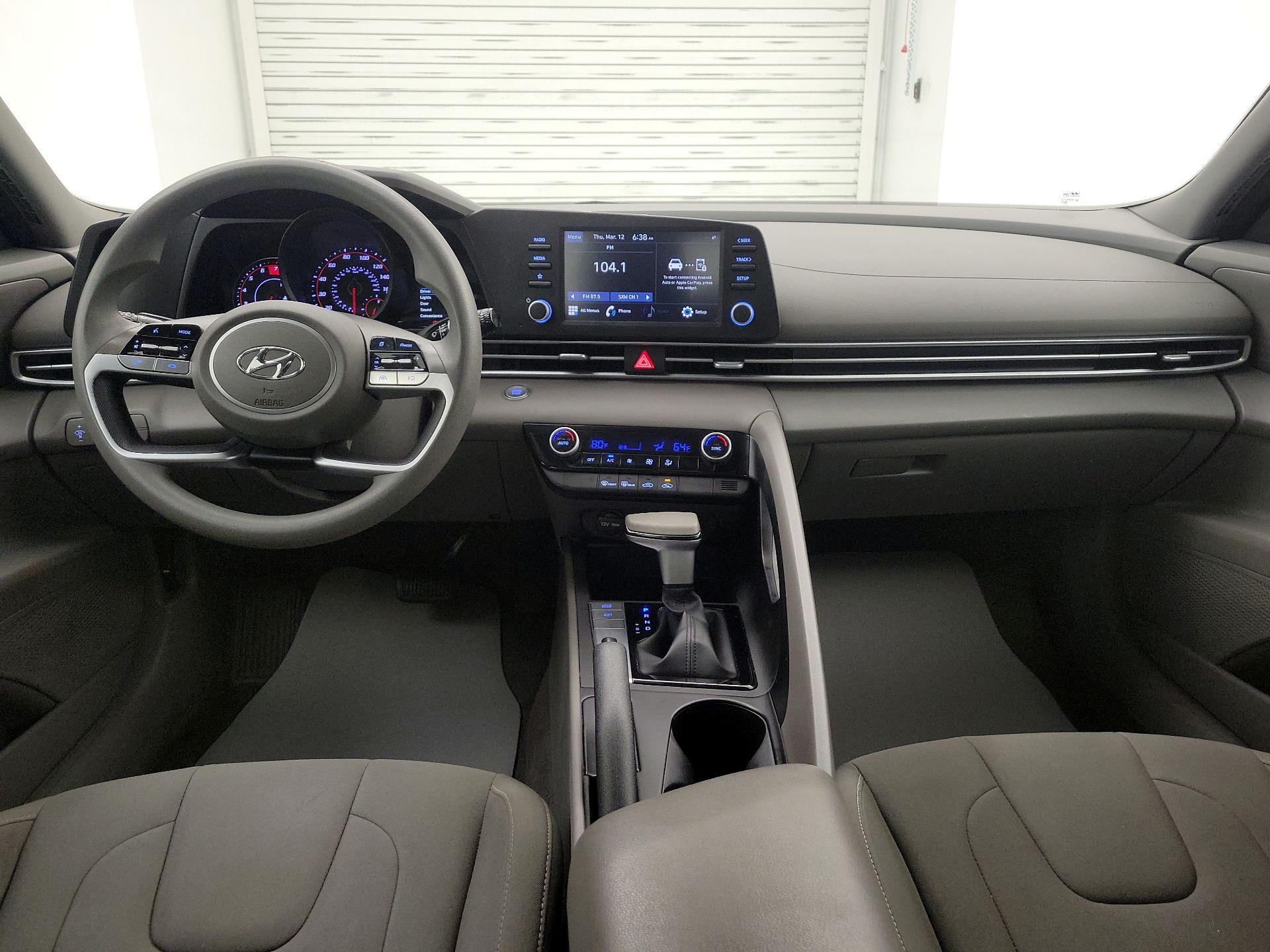 Thumbnail: 2023 Hyundai Elantra - 9