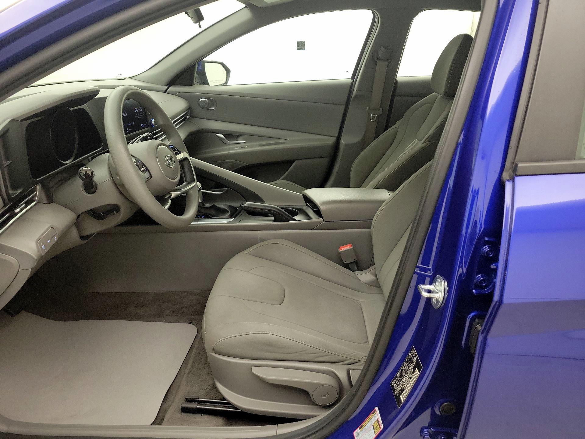 Thumbnail: 2023 Hyundai Elantra - 11