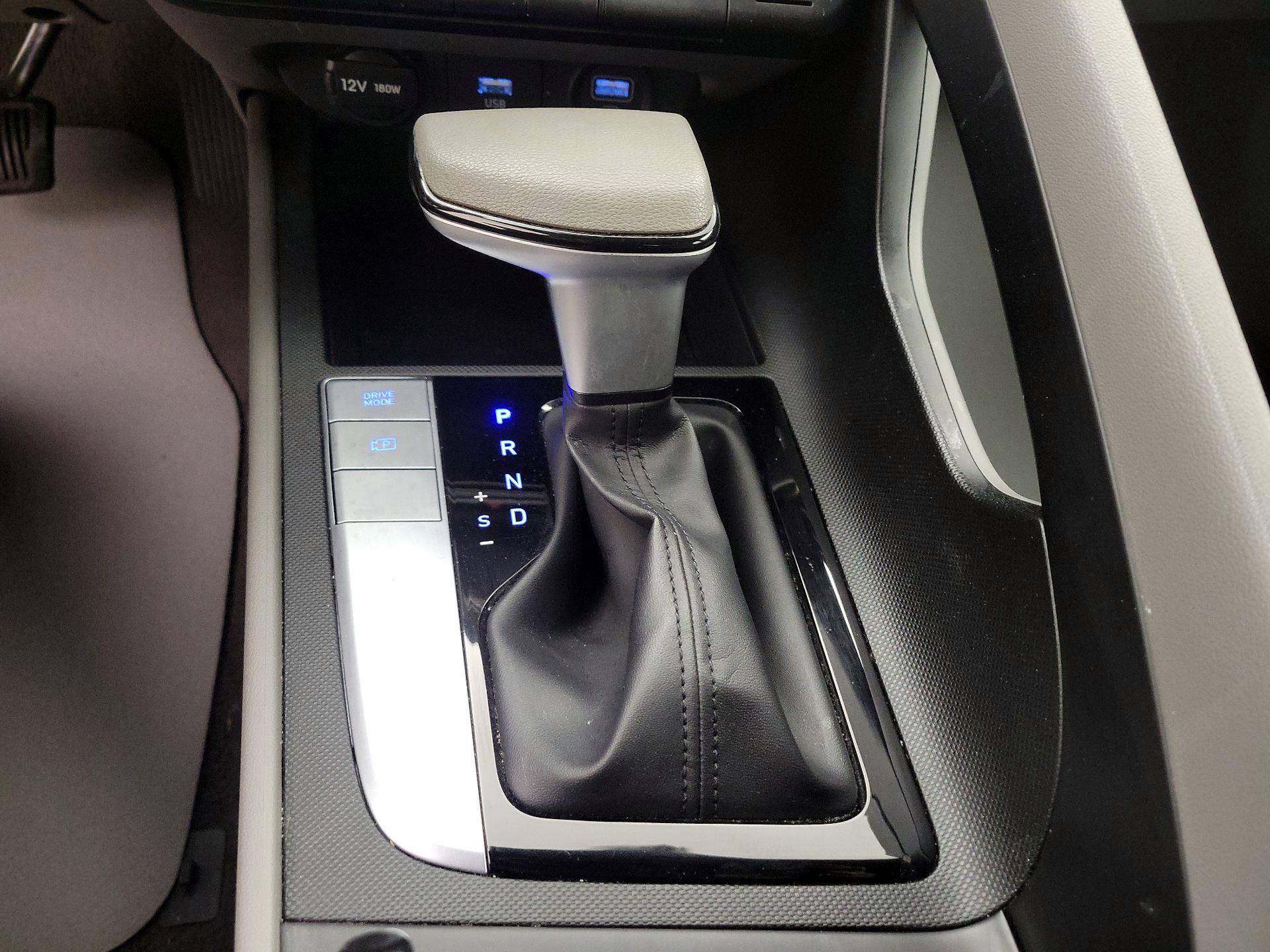 Thumbnail: 2023 Hyundai Elantra - 17