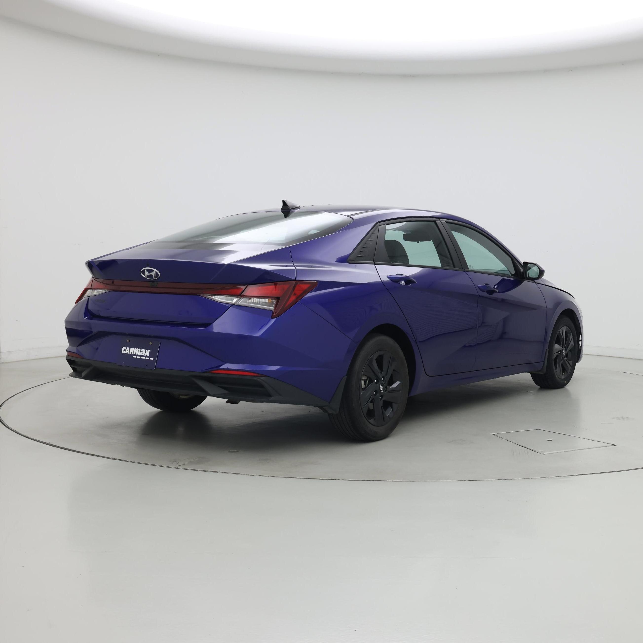 Thumbnail: 2023 Hyundai Elantra - 8