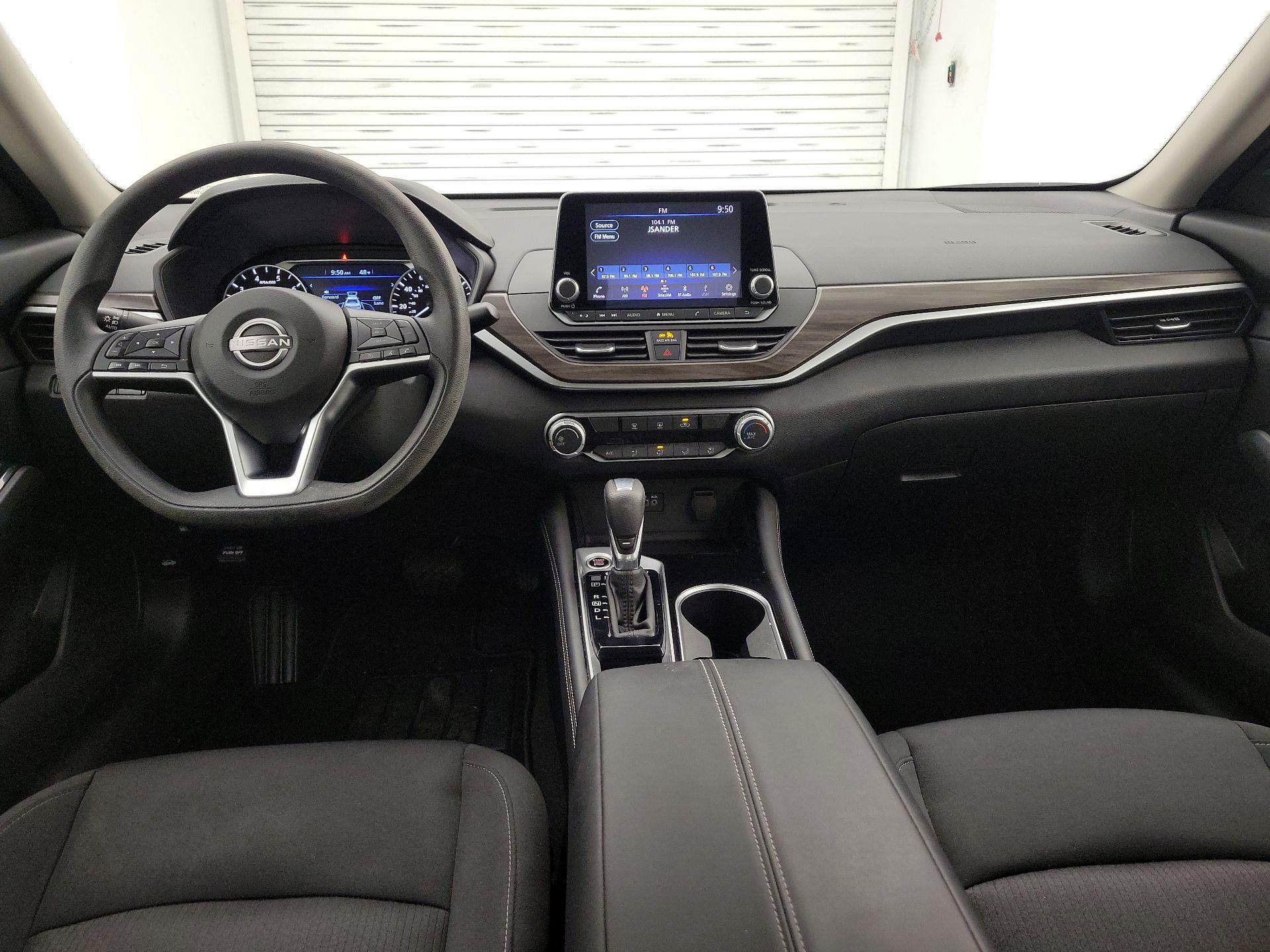 Thumbnail: 2023 Nissan Altima - 9