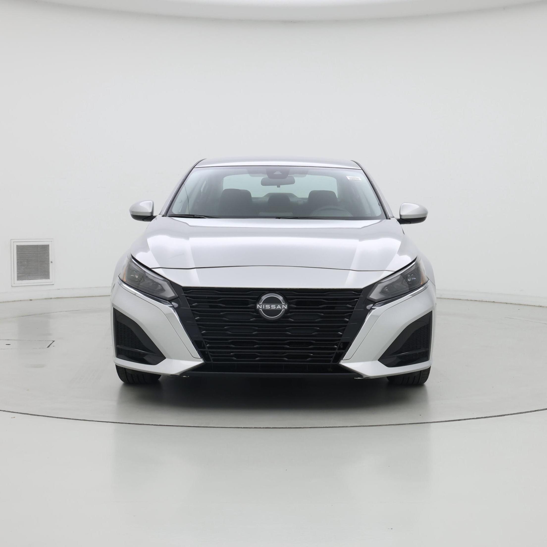 Thumbnail: 2023 Nissan Altima - 5