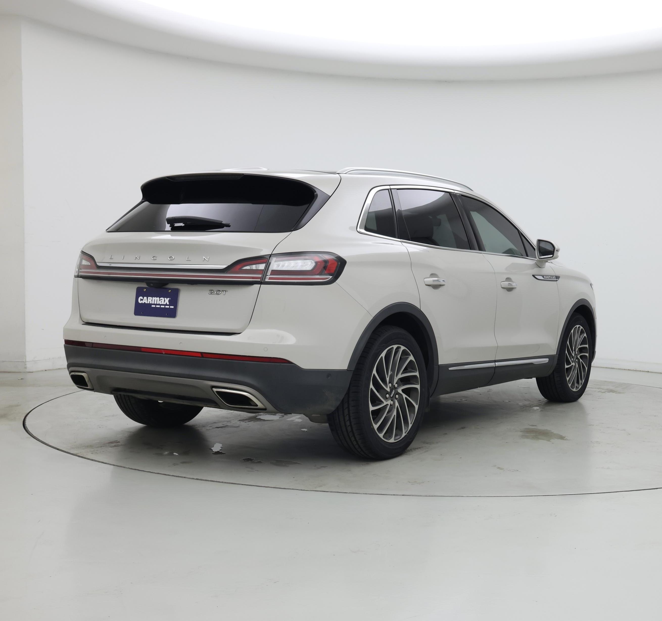 Thumbnail: 2020 Lincoln Nautilus - 8