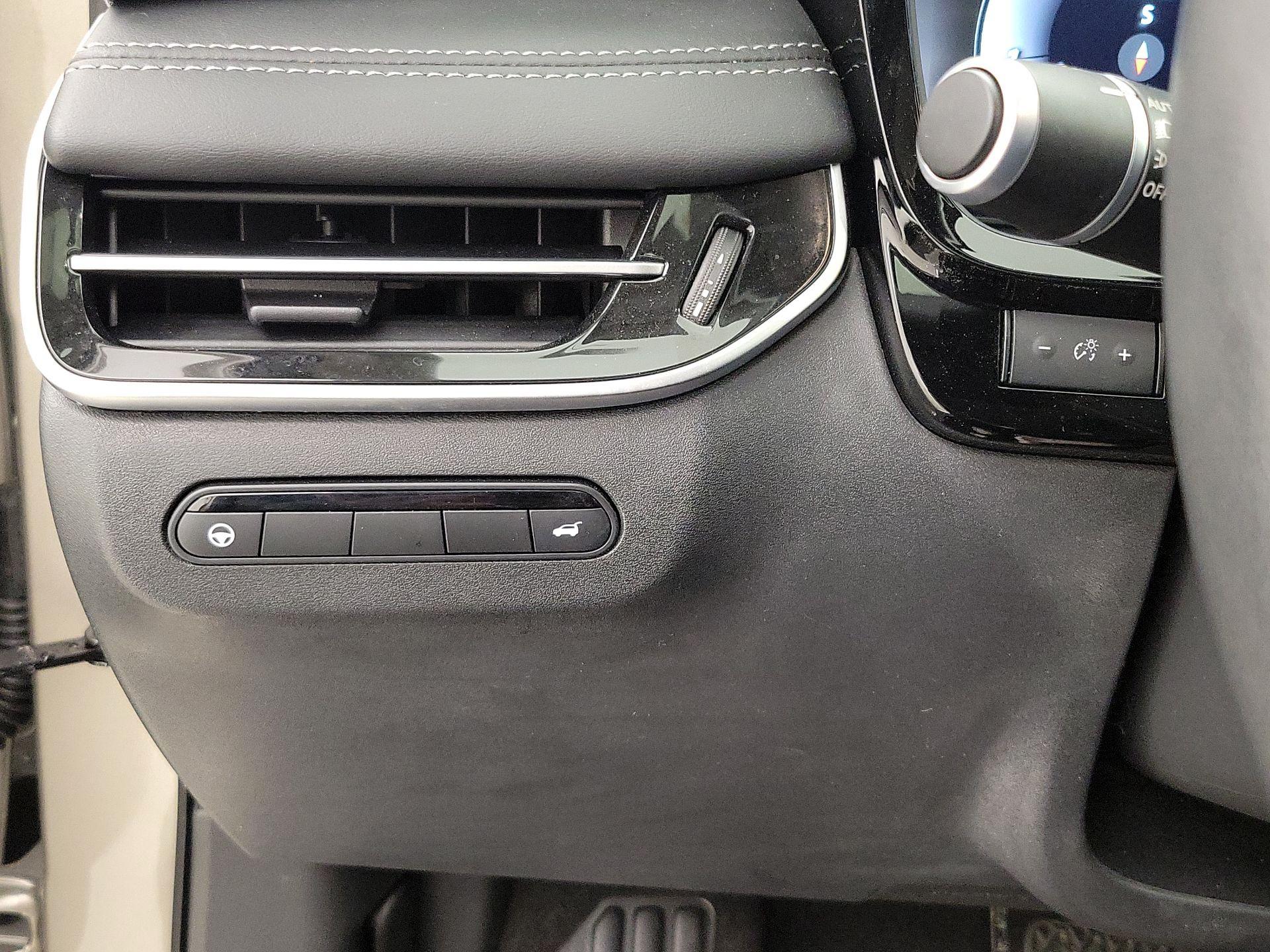 Thumbnail: 2023 INFINITI QX60 - 13