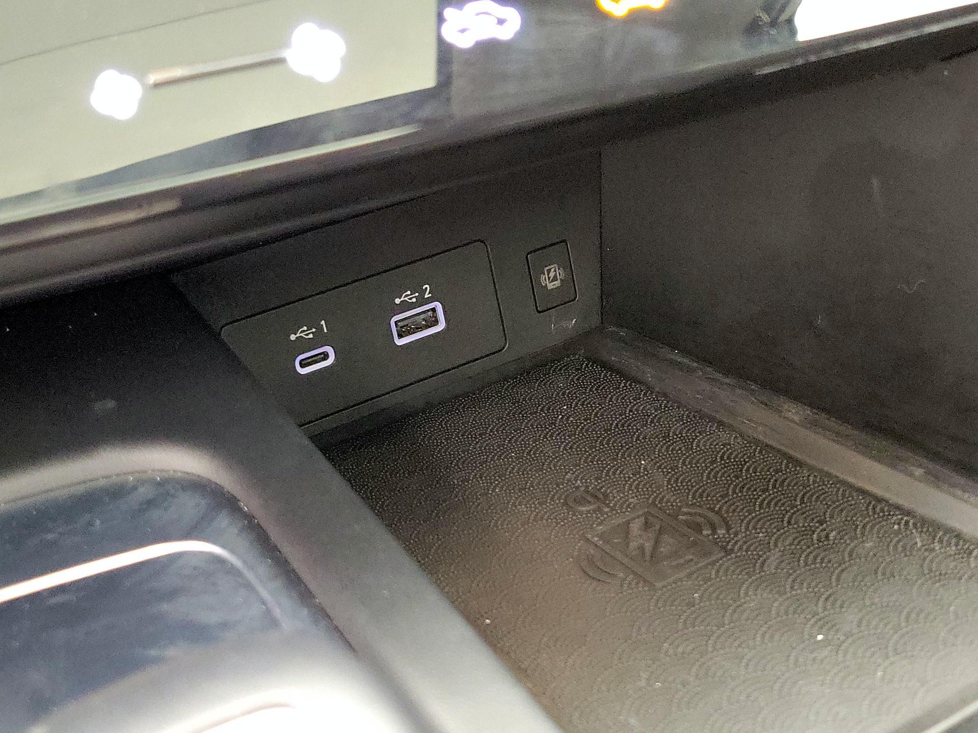 Thumbnail: 2023 INFINITI QX60 - 19