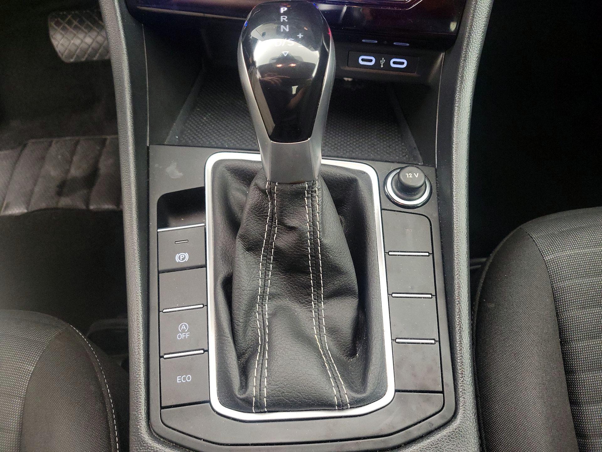 Thumbnail: 2025 Volkswagen Jetta - 17