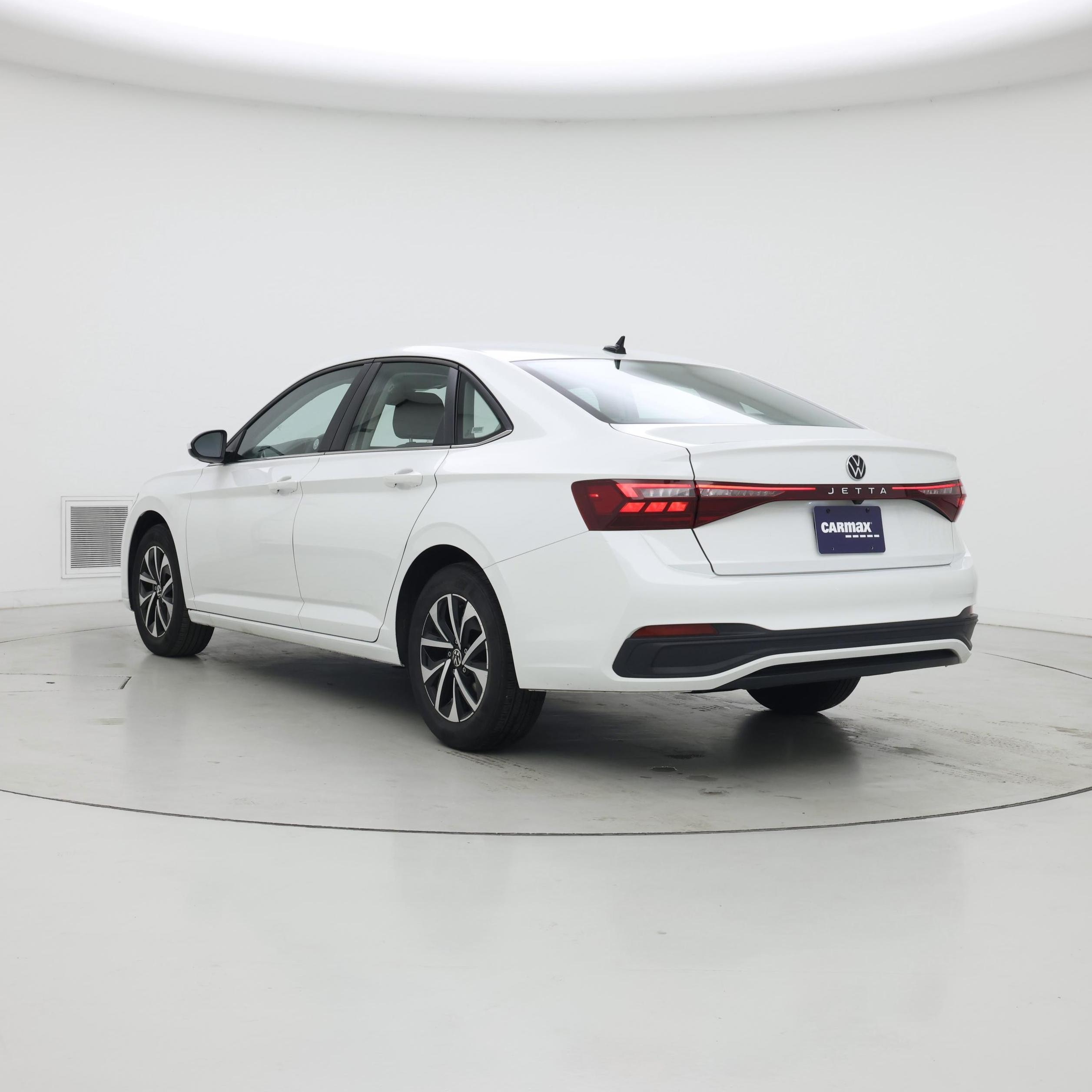 Thumbnail: 2025 Volkswagen Jetta - 2