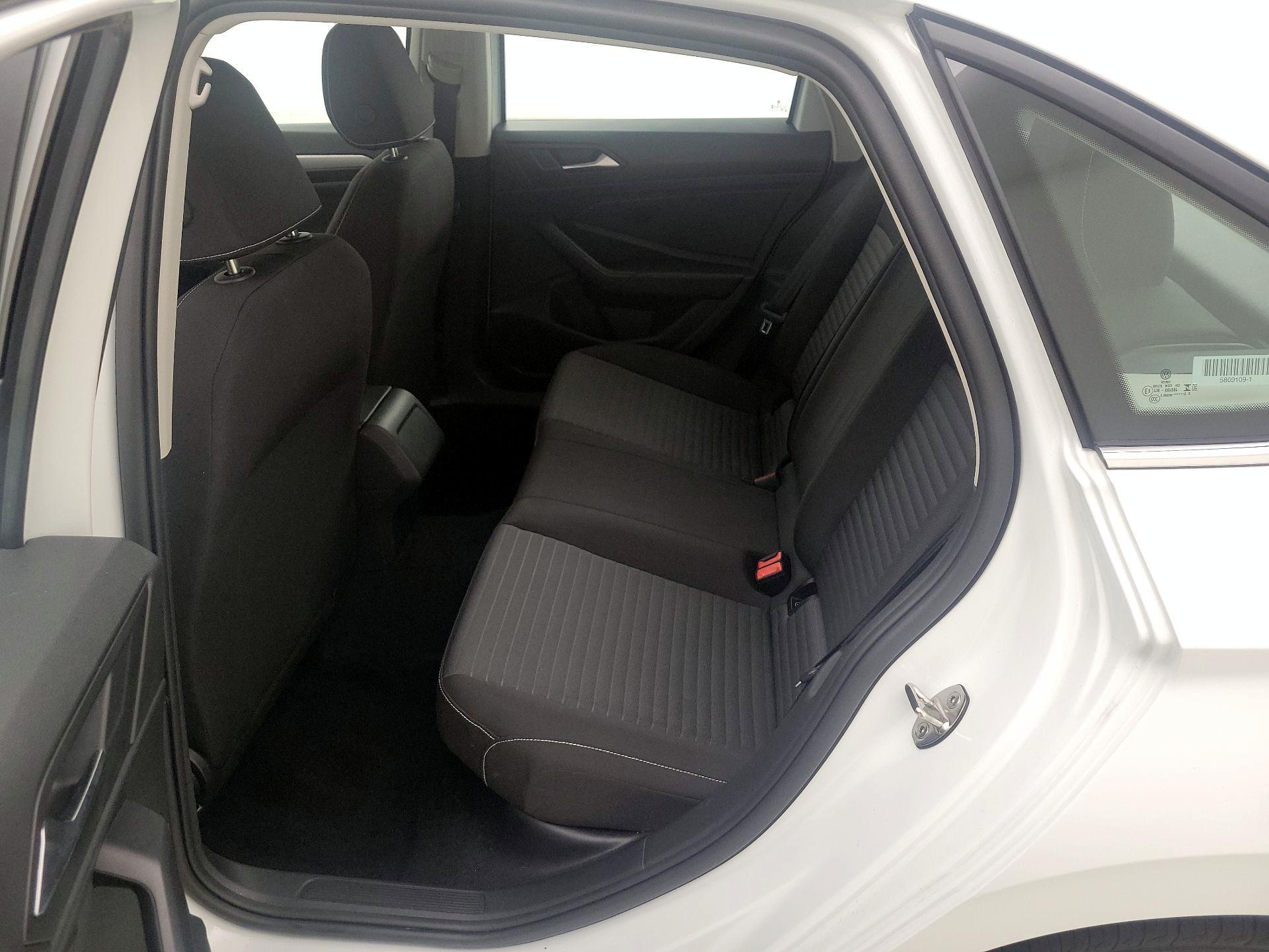 Thumbnail: 2025 Volkswagen Jetta - 19