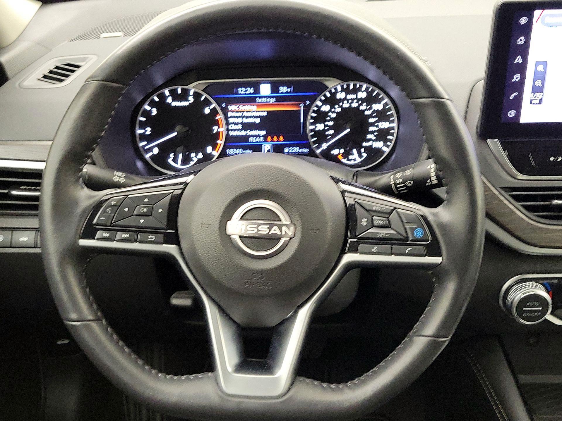 Thumbnail: 2023 Nissan Altima - 10