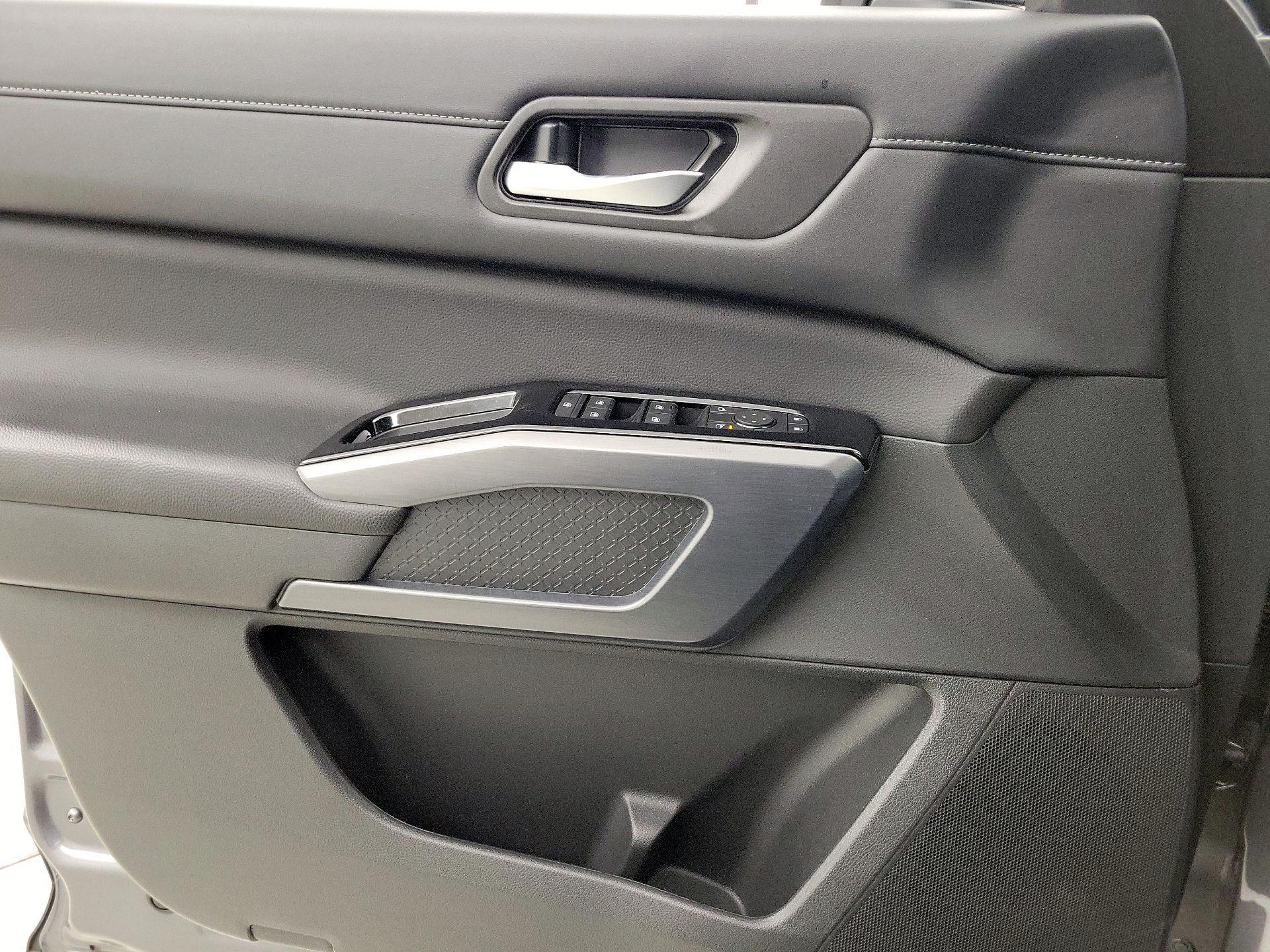 Thumbnail: 2025 Nissan Pathfinder - 12