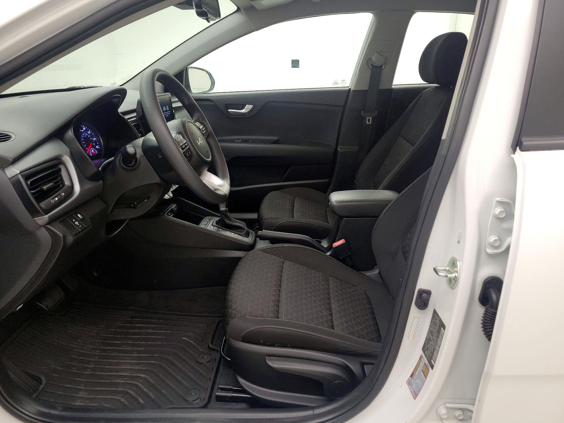 Thumbnail: 2023 Kia Rio - 11