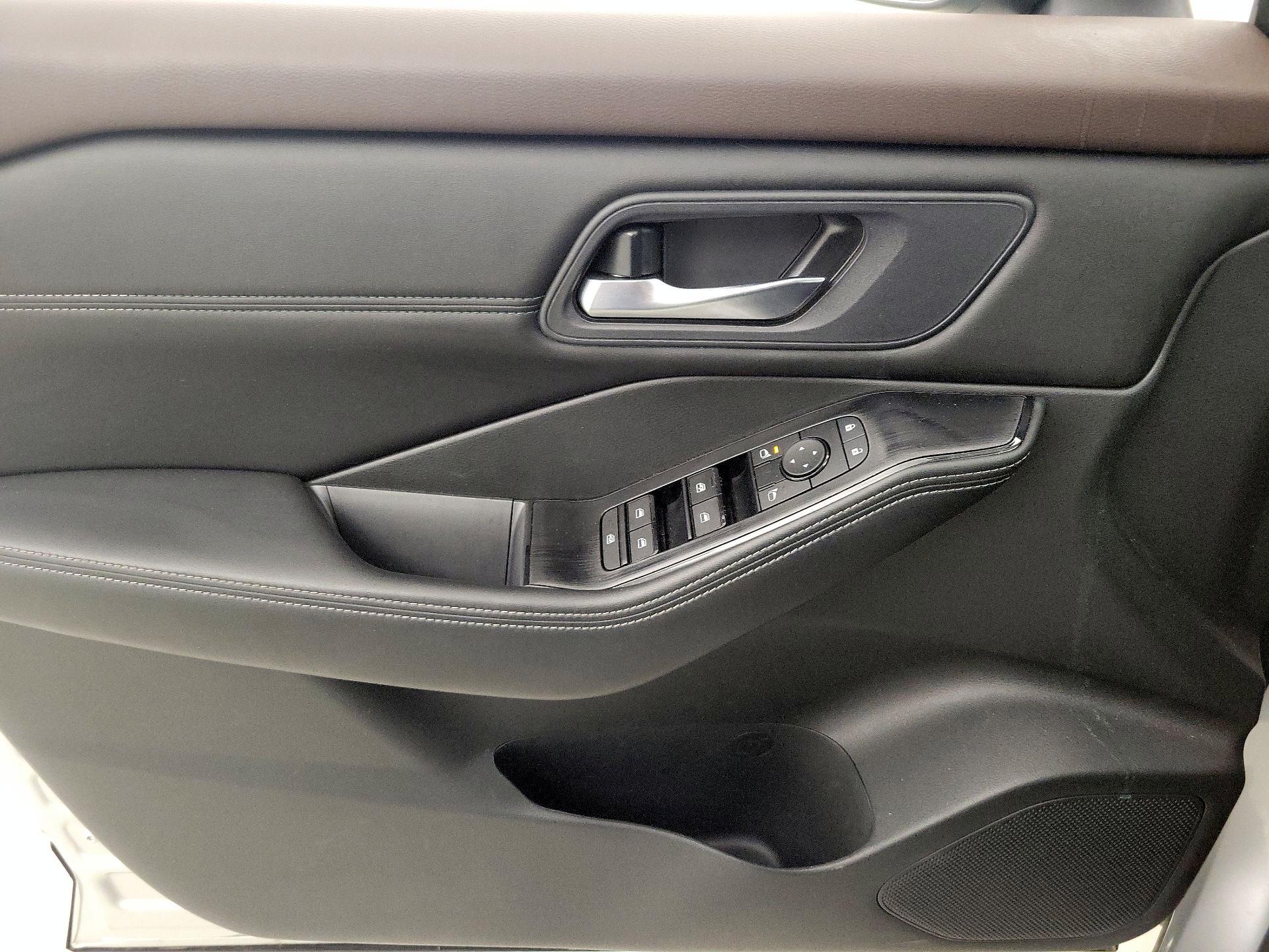 Thumbnail: 2023 Nissan Rogue - 12