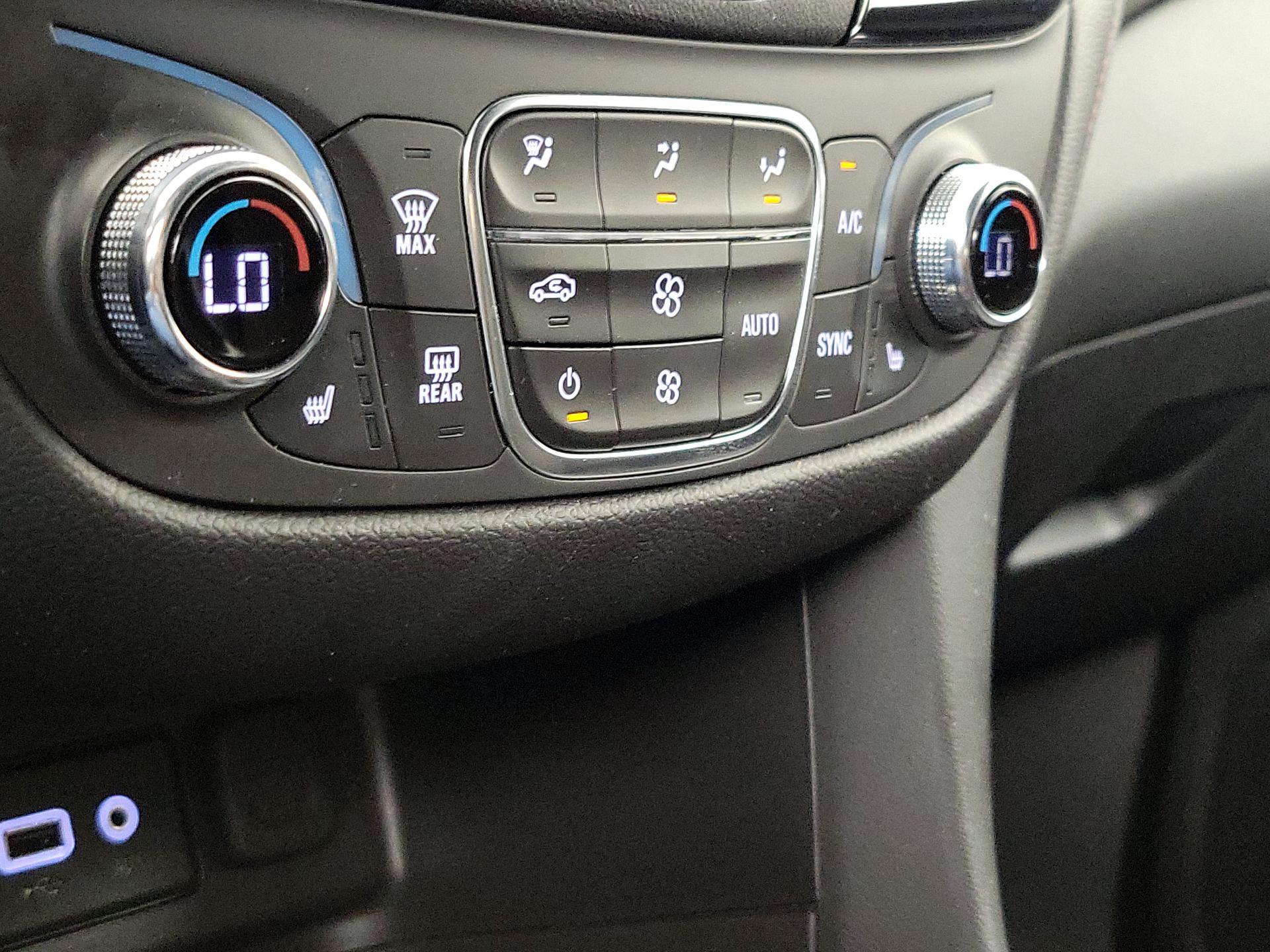 Thumbnail: 2024 Chevrolet Equinox - 16