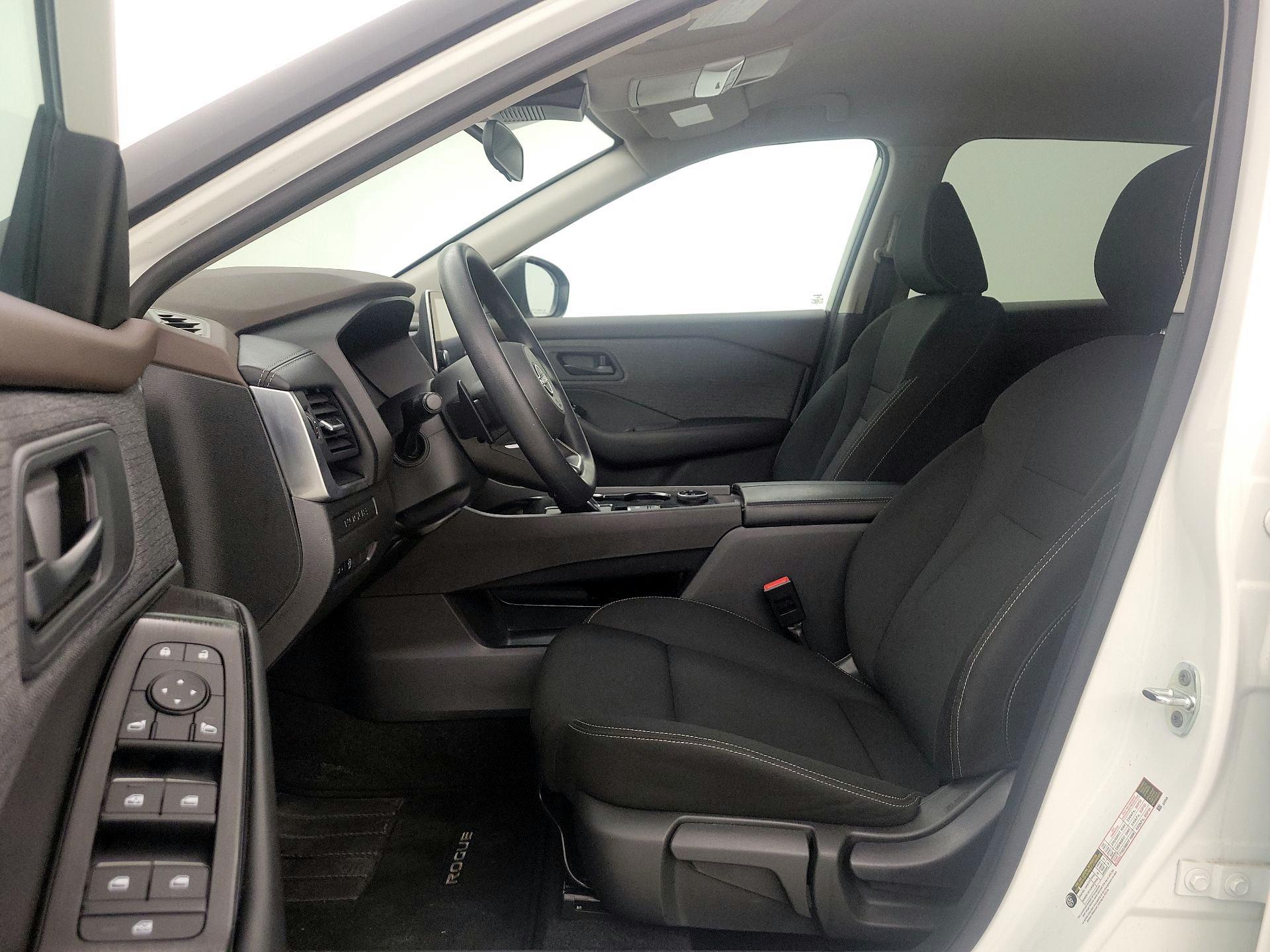 Thumbnail: 2023 Nissan Rogue - 11