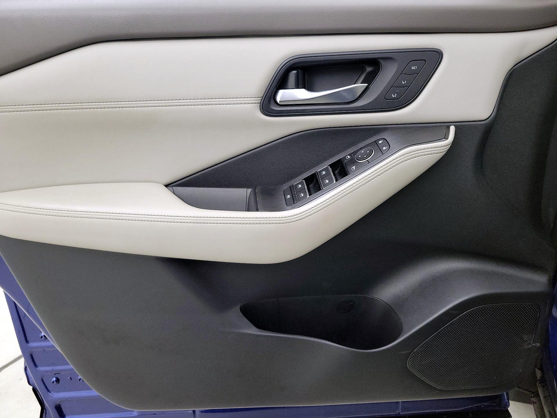 Thumbnail: 2023 Nissan Rogue - 12