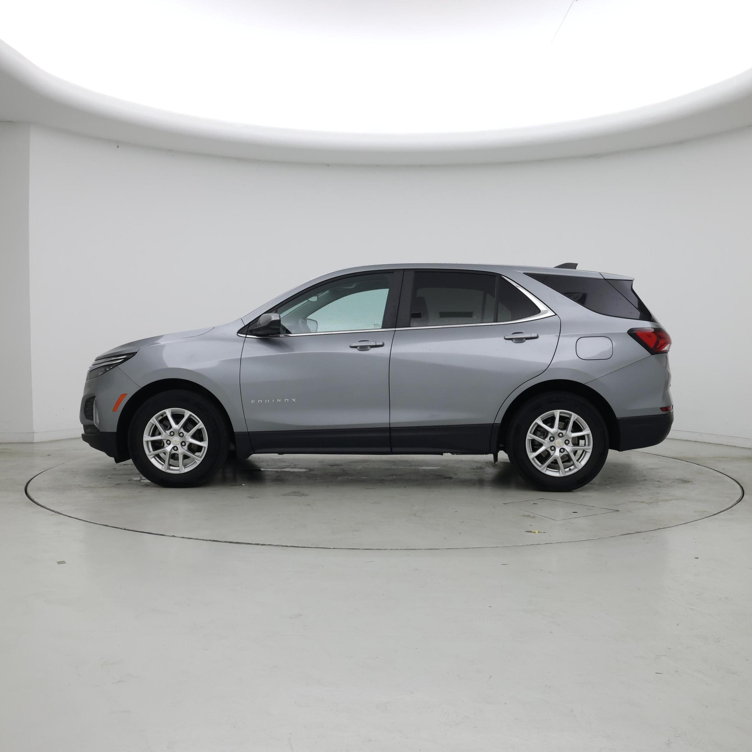 Thumbnail: 2024 Chevrolet Equinox - 3