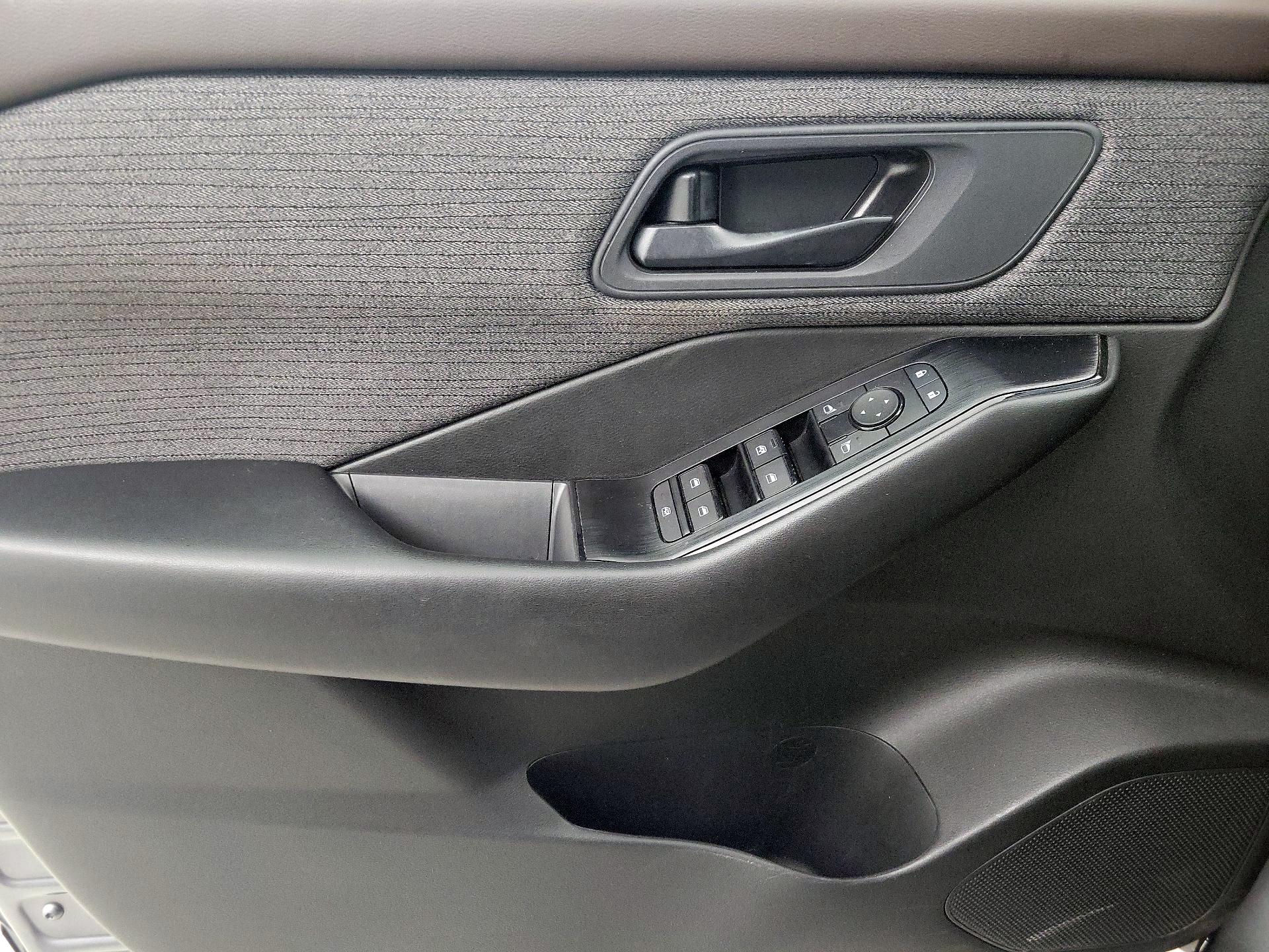 Thumbnail: 2023 Nissan Rogue - 12