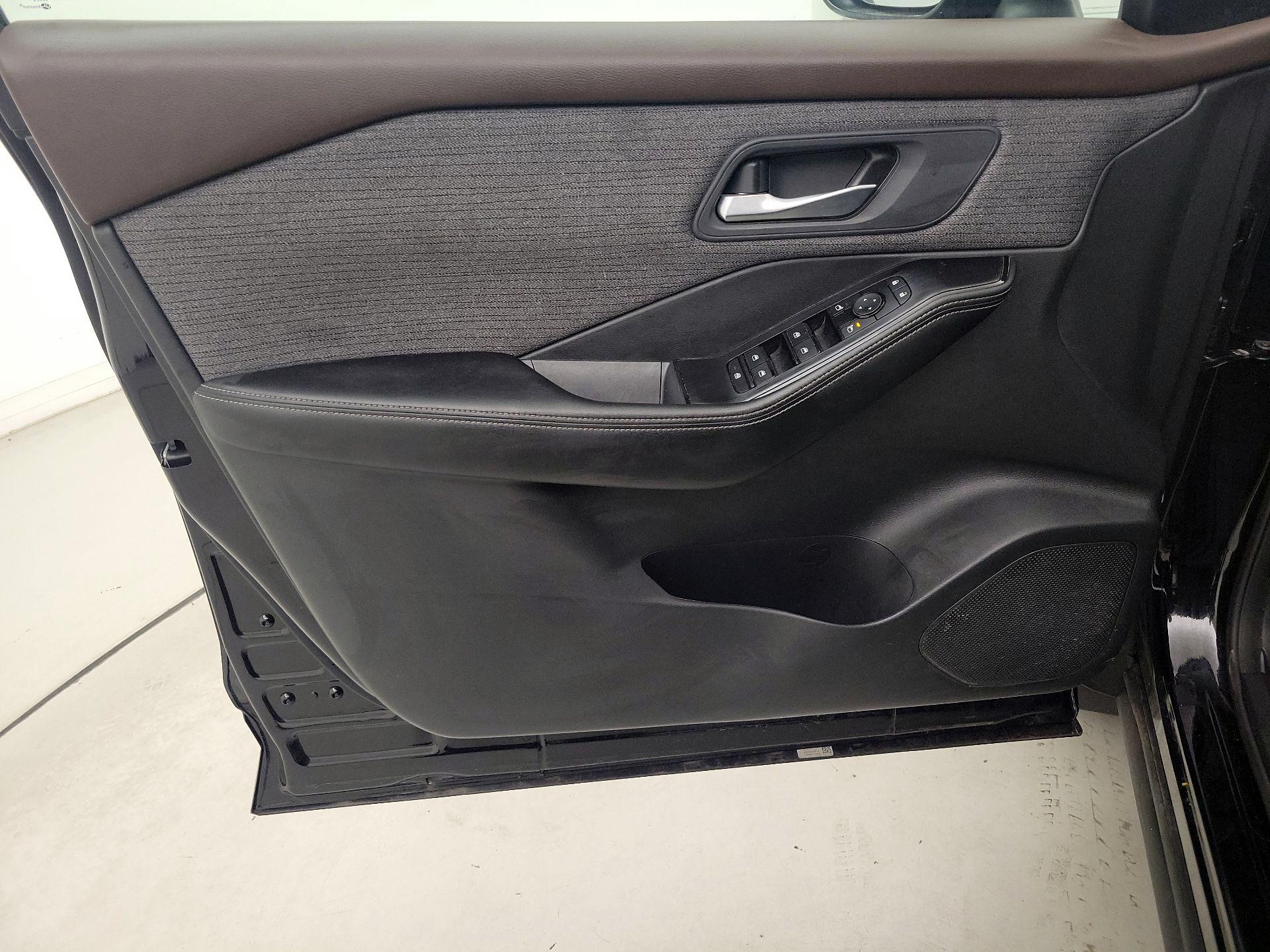 Thumbnail: 2023 Nissan Rogue - 12