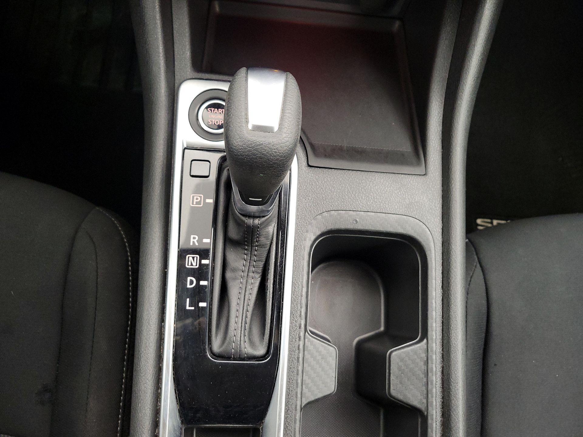 Thumbnail: 2024 Nissan Sentra - 17