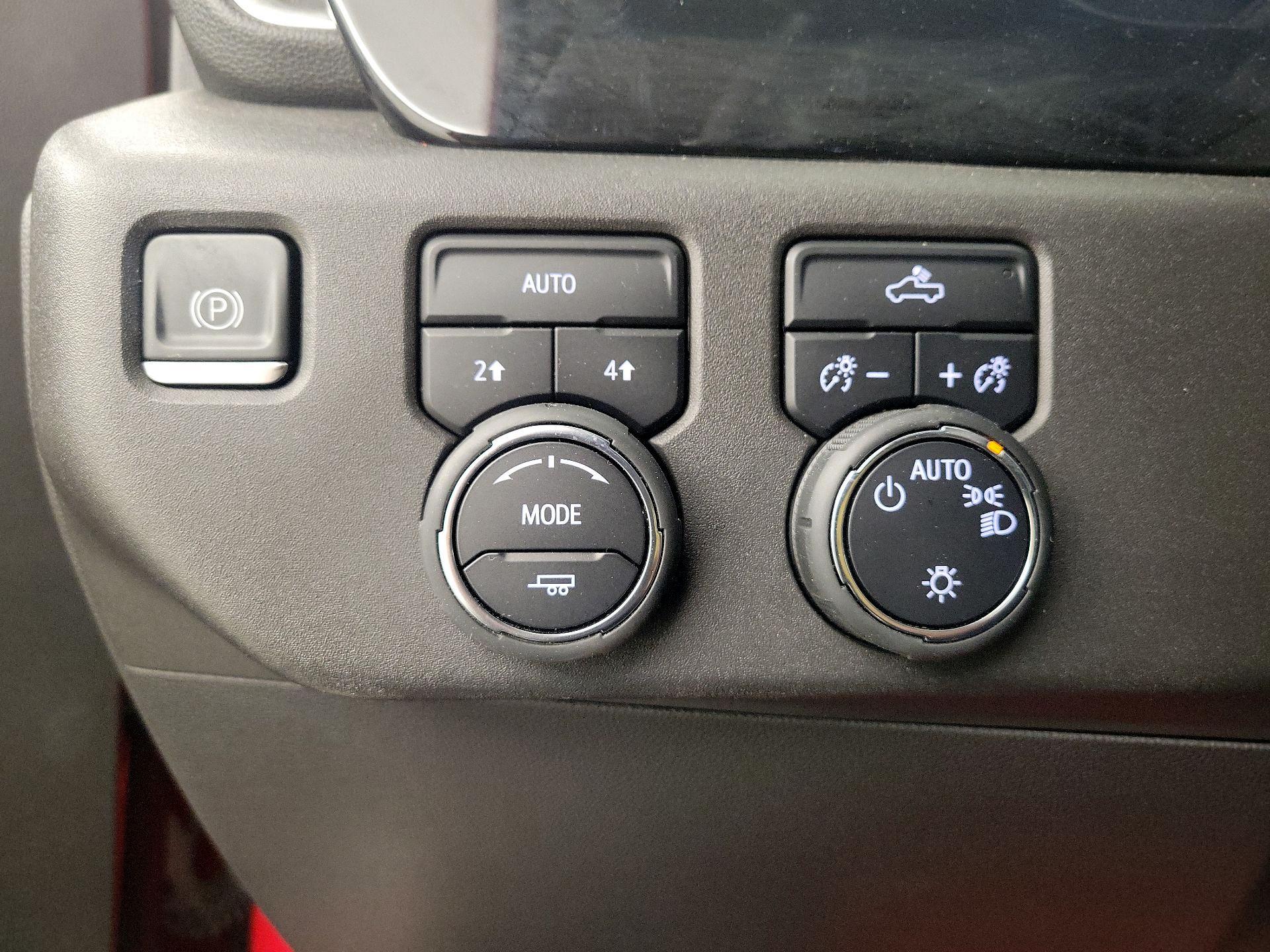 Thumbnail: 2023 Chevrolet Silverado 1500 - 13